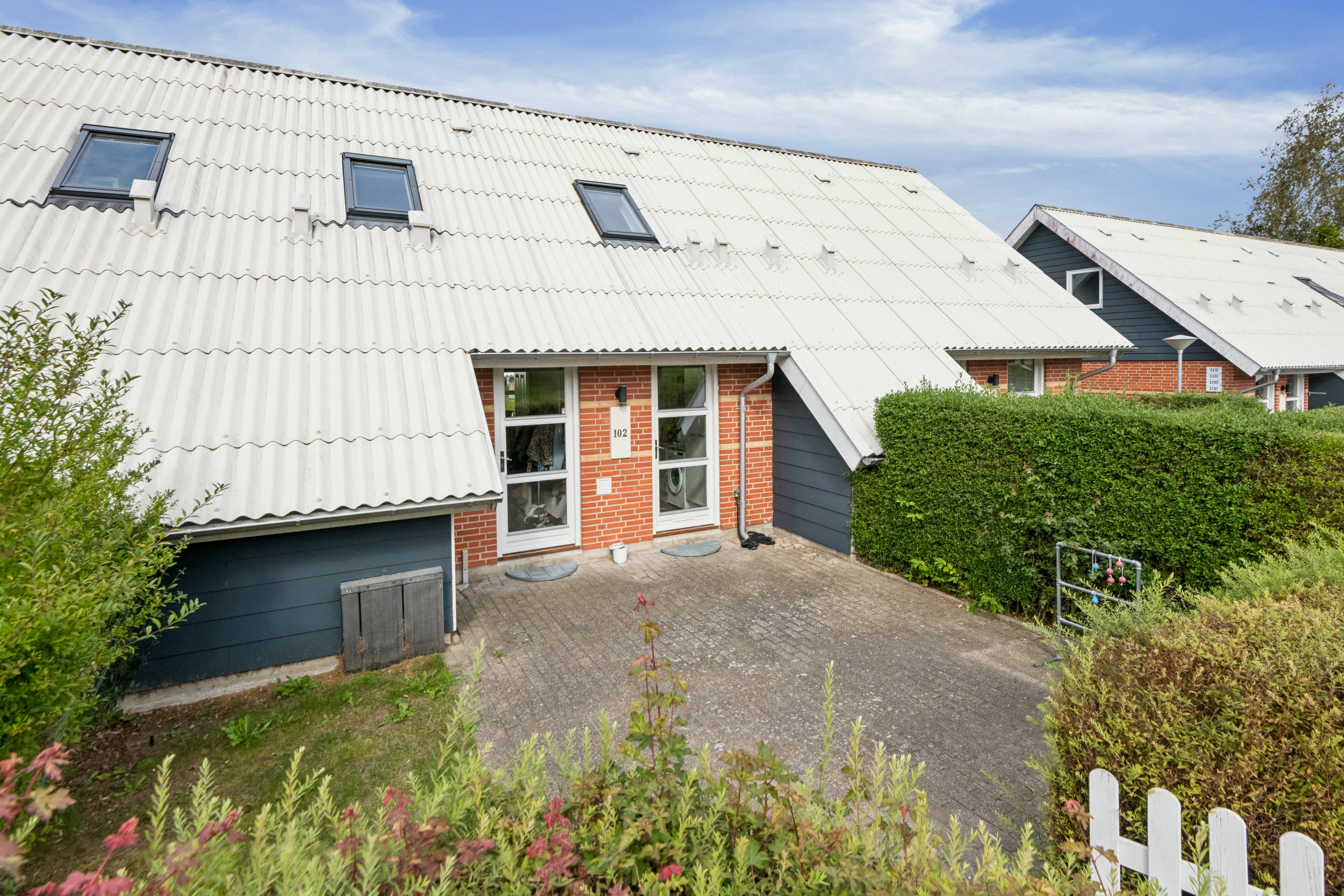 Fremhævet ejendom 1 billede i fuldskærmstilstand. Billede af Knasten 102, 9260 Gistrup