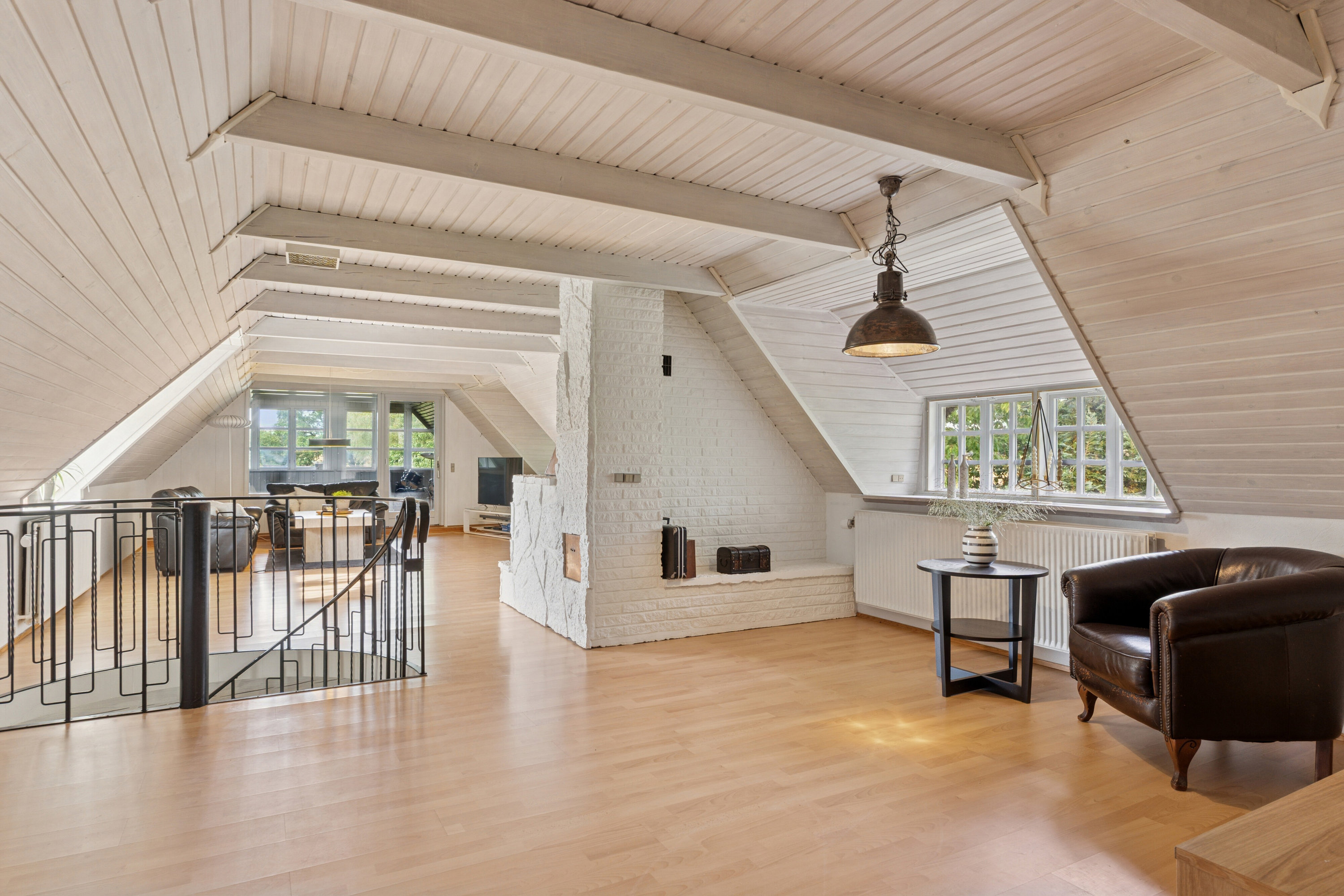 Fremhævet stue billede i fuldskærmstilstand. Billede af Egtvedvej 116, Bølling, 6040 Egtved