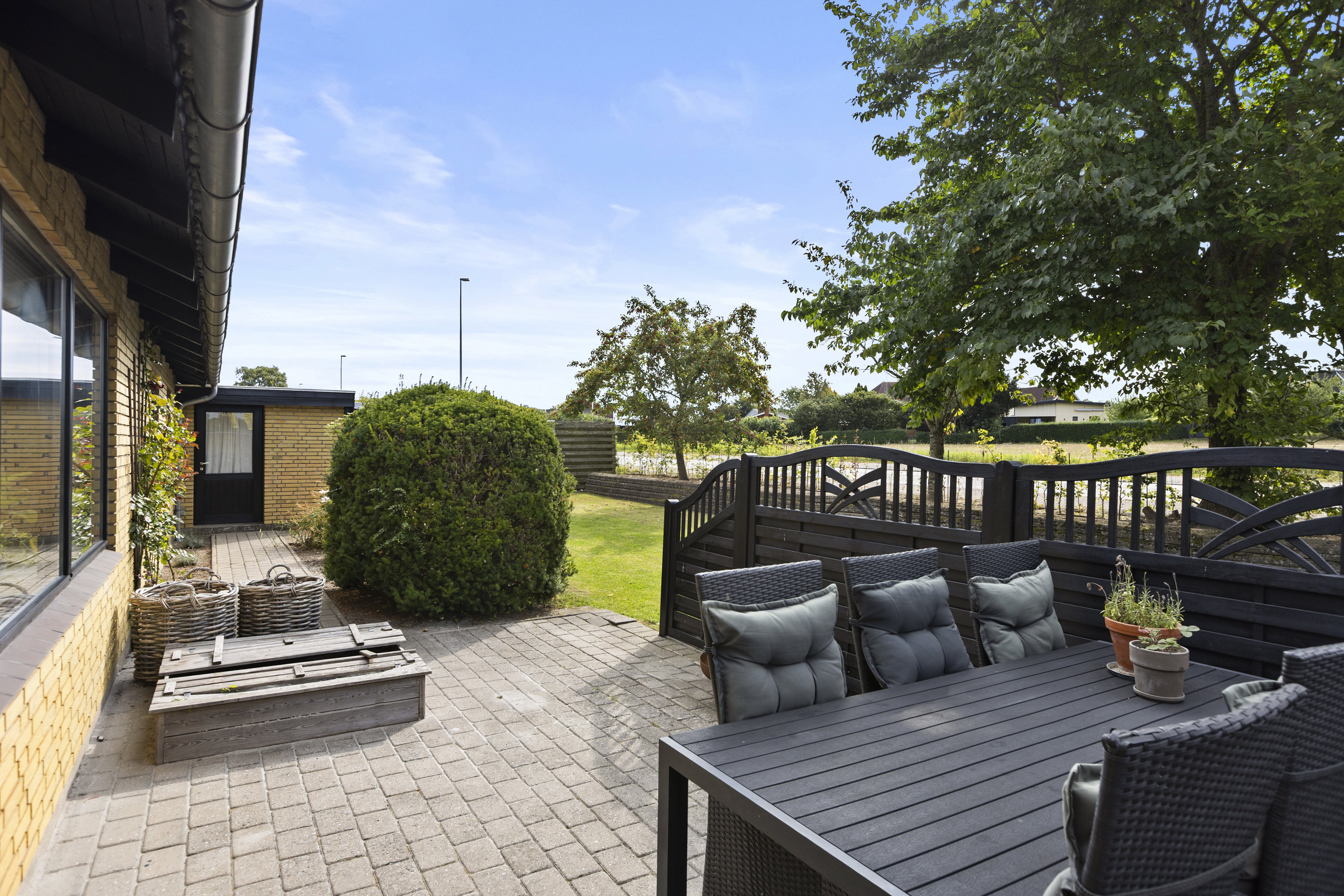 Miniaturebillede 1: terrasse. Billede af Elmevej 24, 4171 Glumsø