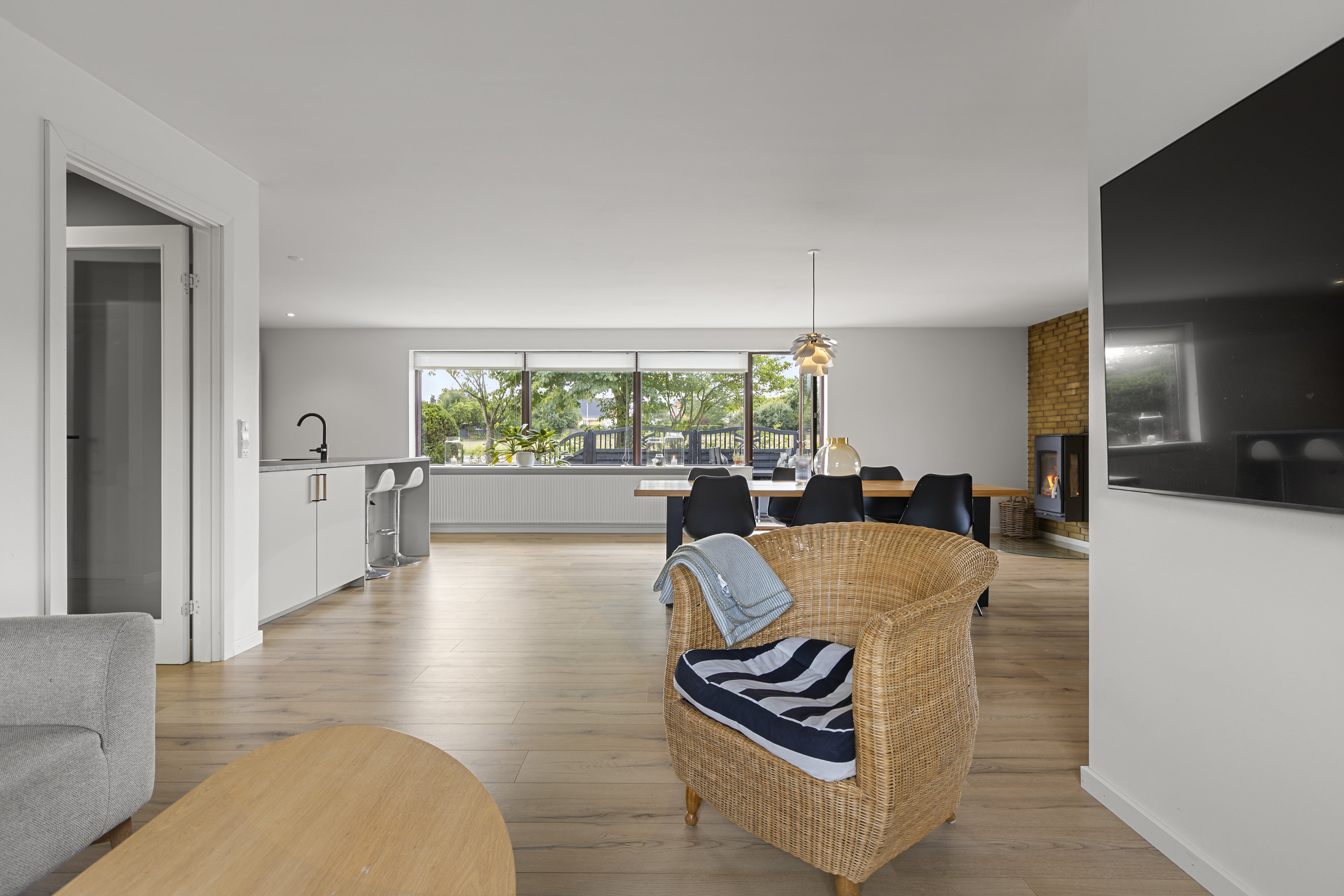 Fremhævet stue billede i fuldskærmstilstand. Billede af Elmevej 24, 4171 Glumsø