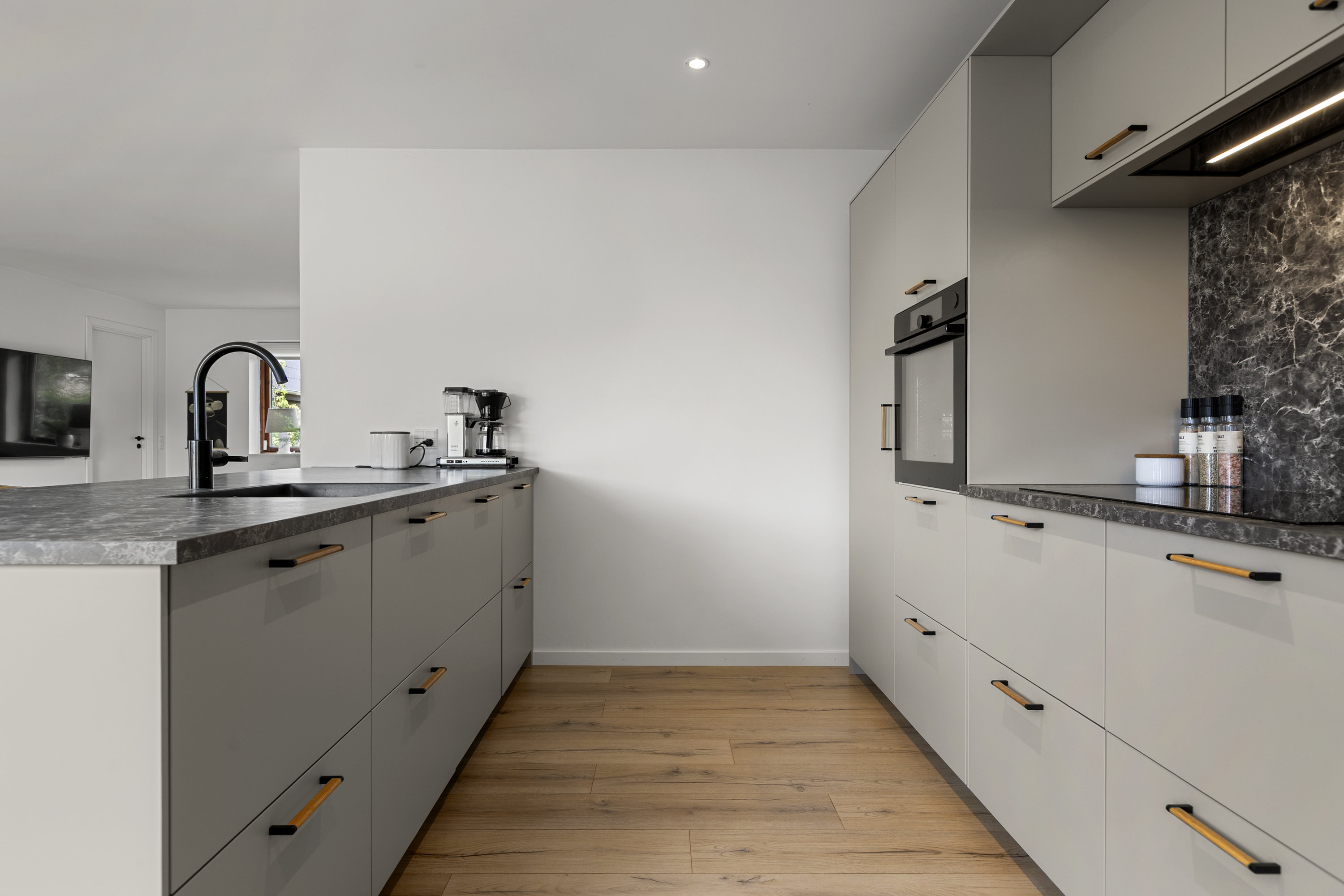 Fremhævet køkken billede i fuldskærmstilstand. Billede af Elmevej 24, 4171 Glumsø