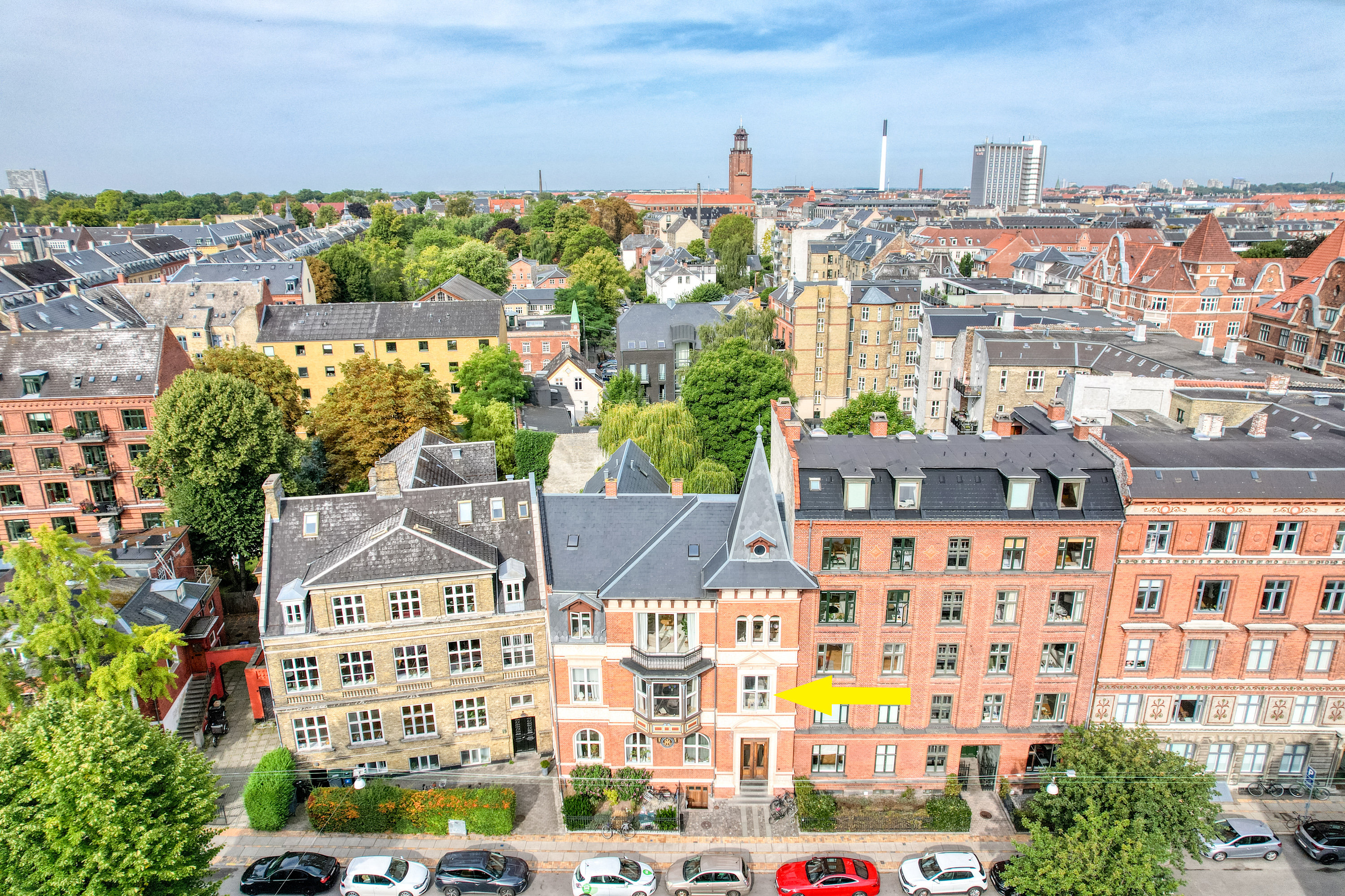 Fremhævet andet billede i fuldskærmstilstand. Billede af Amicisvej 21, 1., 1852 Frederiksberg C