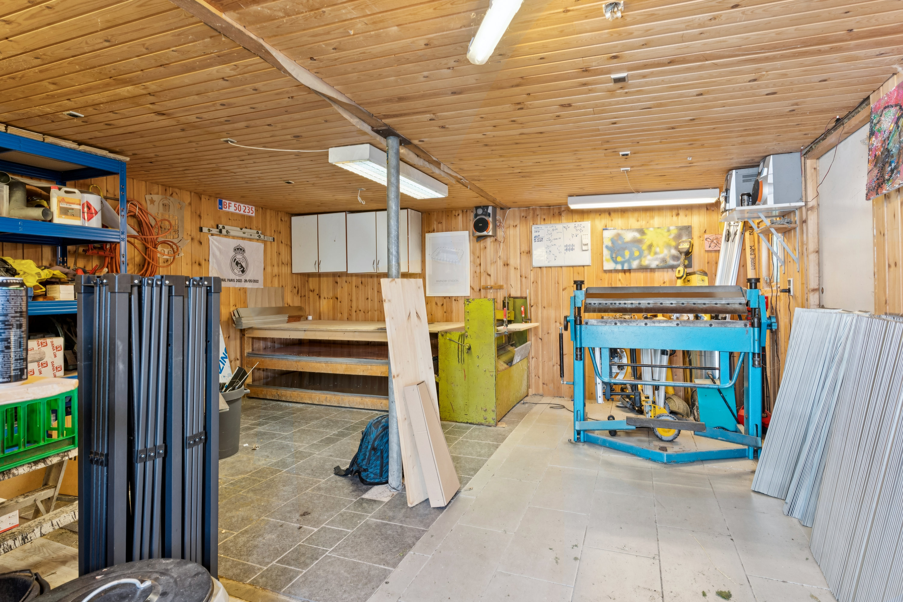 Fremhævet garage billede i fuldskærmstilstand. Billede af Klirevænget 71, 2880 Bagsværd