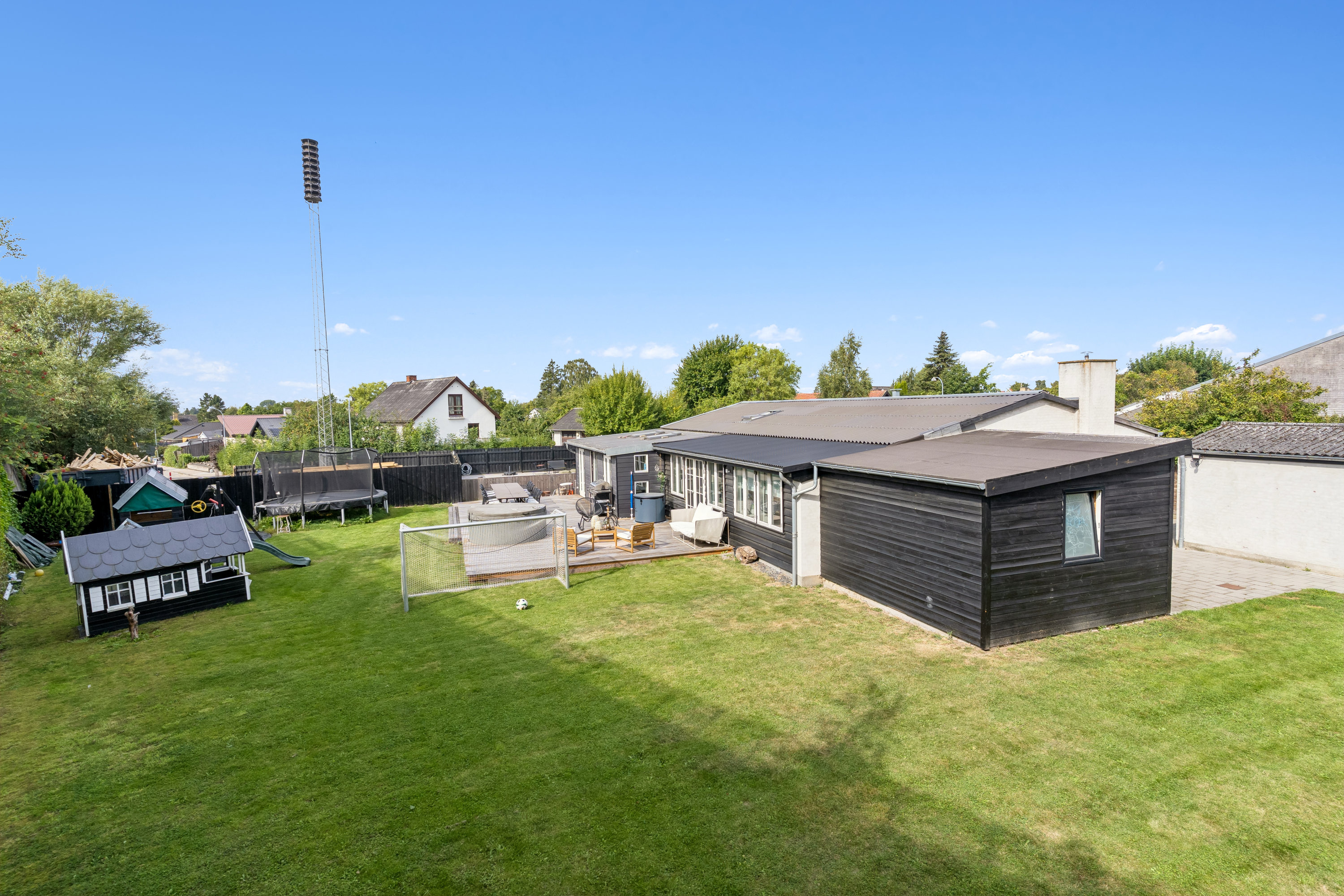 Fremhævet ejendom 1 billede i fuldskærmstilstand. Billede af Klirevænget 71, 2880 Bagsværd