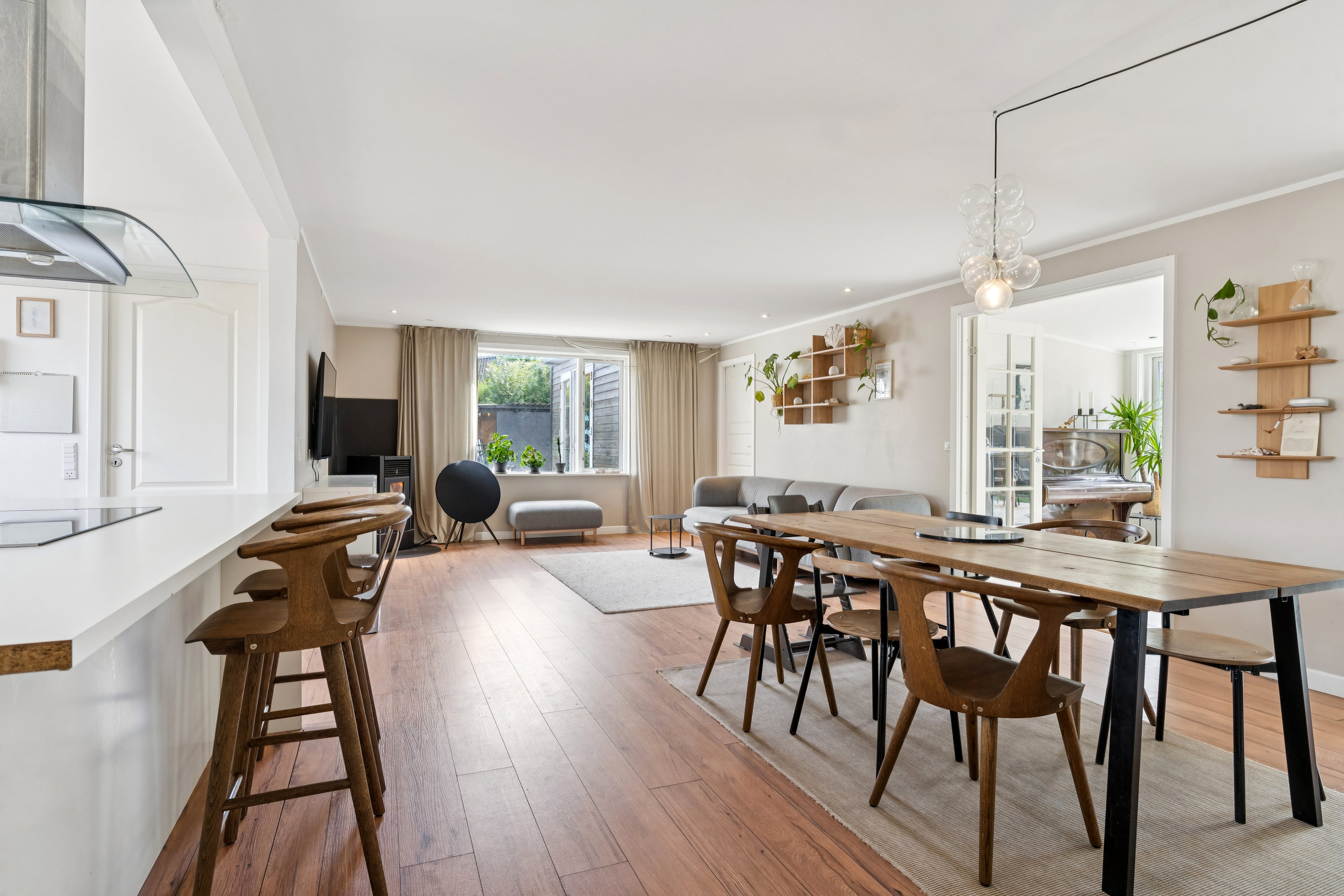 Fremhævet spisestue billede i fuldskærmstilstand. Billede af Klirevænget 71, 2880 Bagsværd