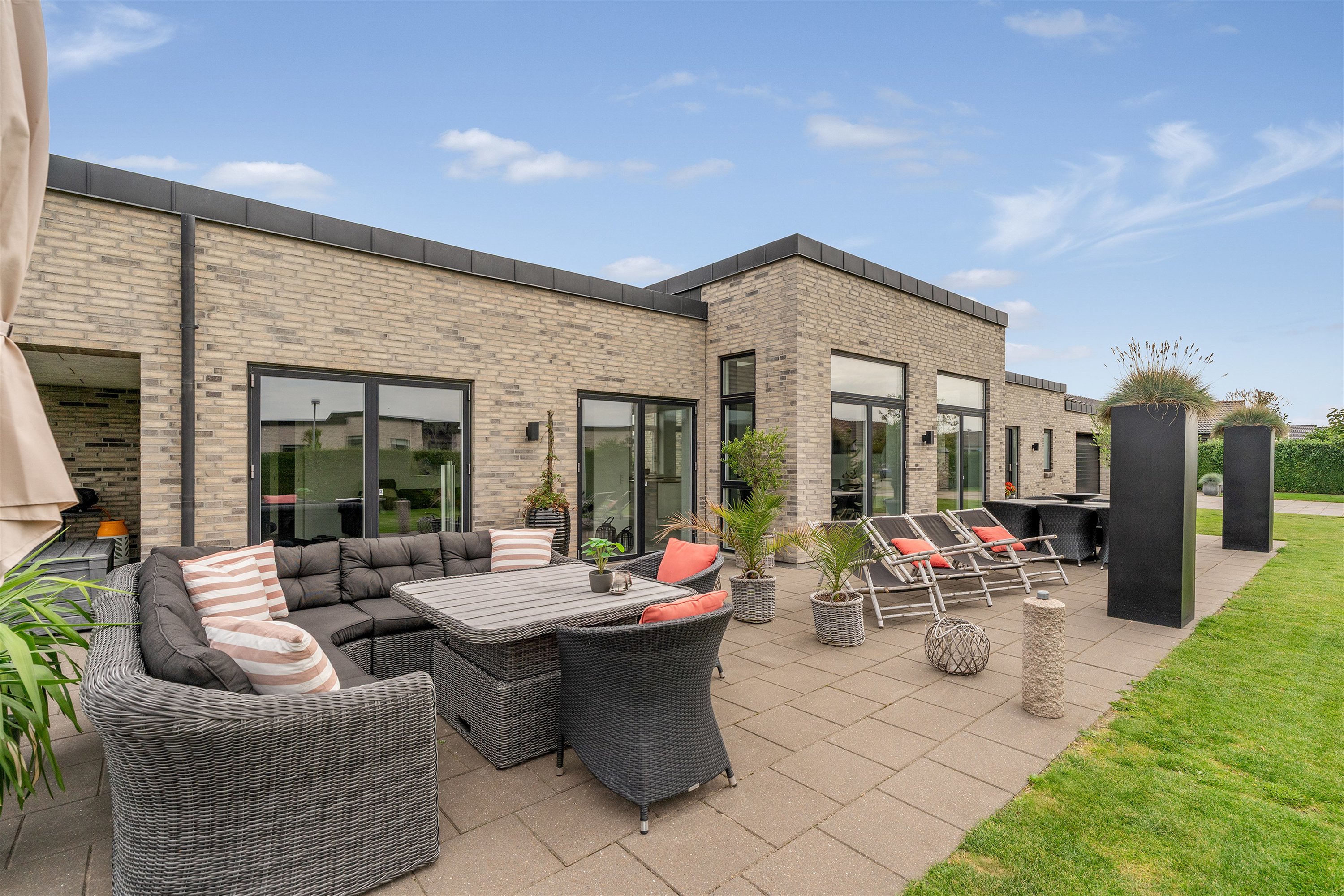 Fremhævet terrasse billede i fuldskærmstilstand. Billede af Tusindbenet 7, 7190 Billund