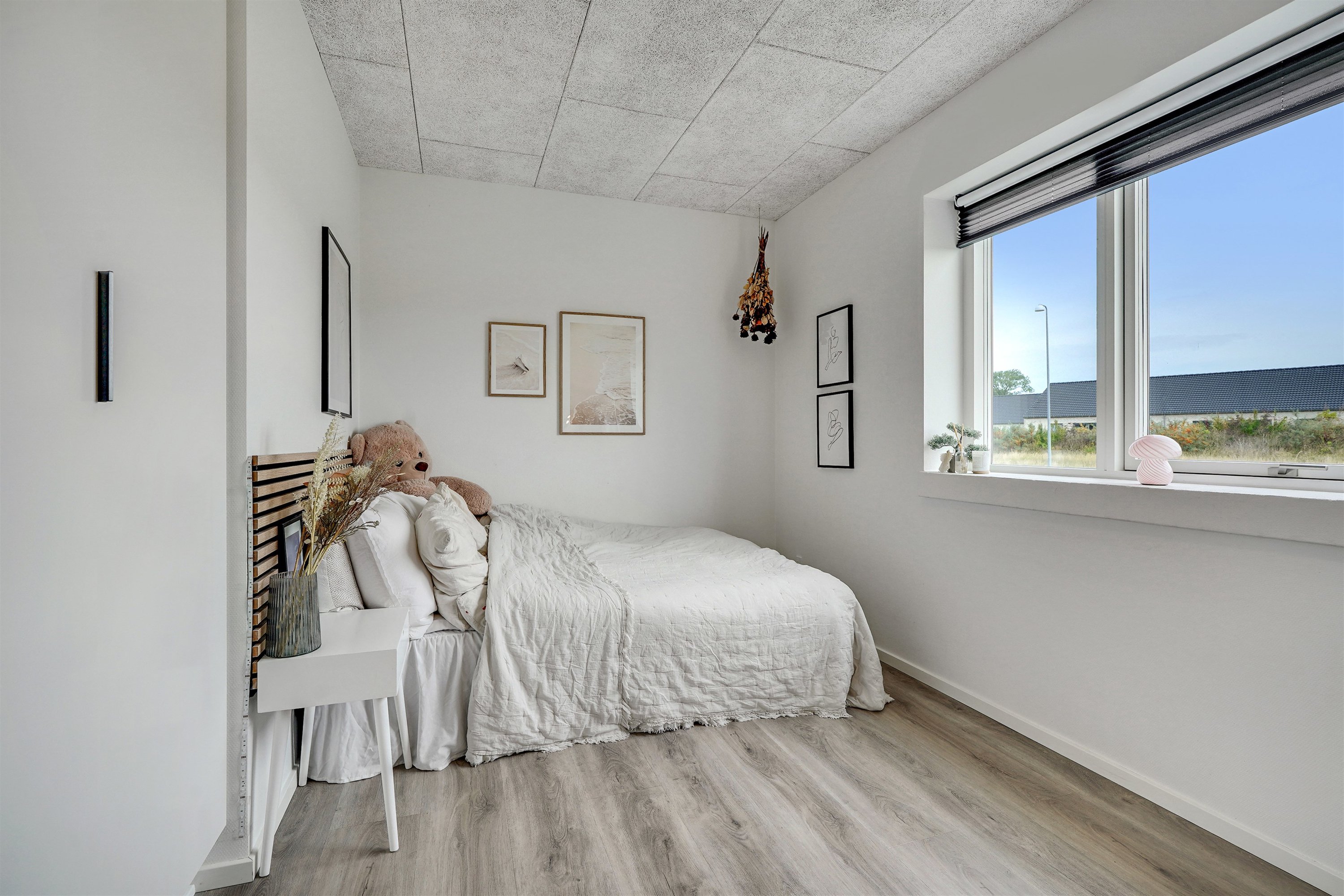 Fremhævet værelse billede i fuldskærmstilstand. Billede af Tusindbenet 7, 7190 Billund