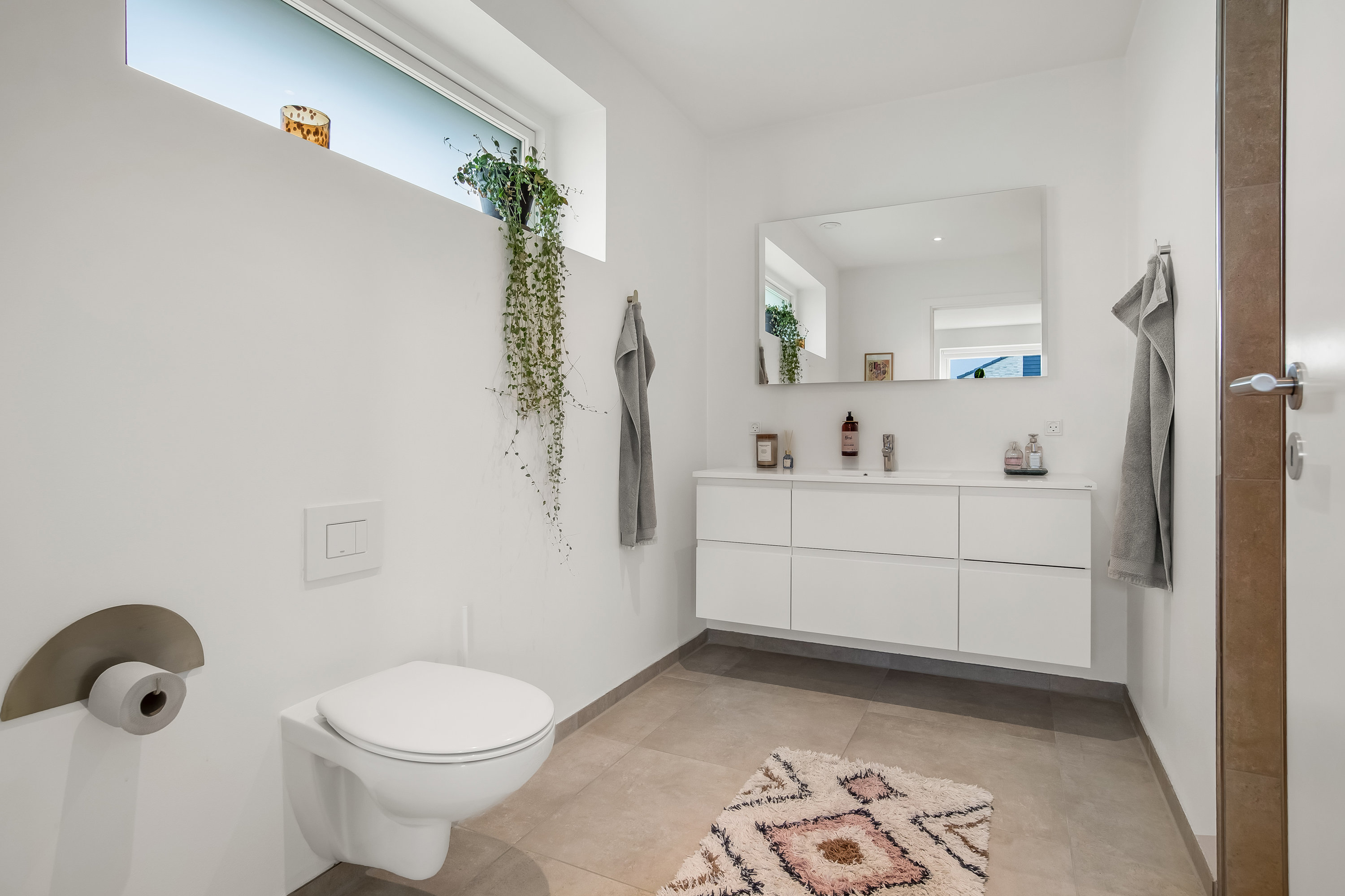 Fremhævet badeværelse billede i fuldskærmstilstand. Billede af Furesøvej 18, 7500 Holstebro