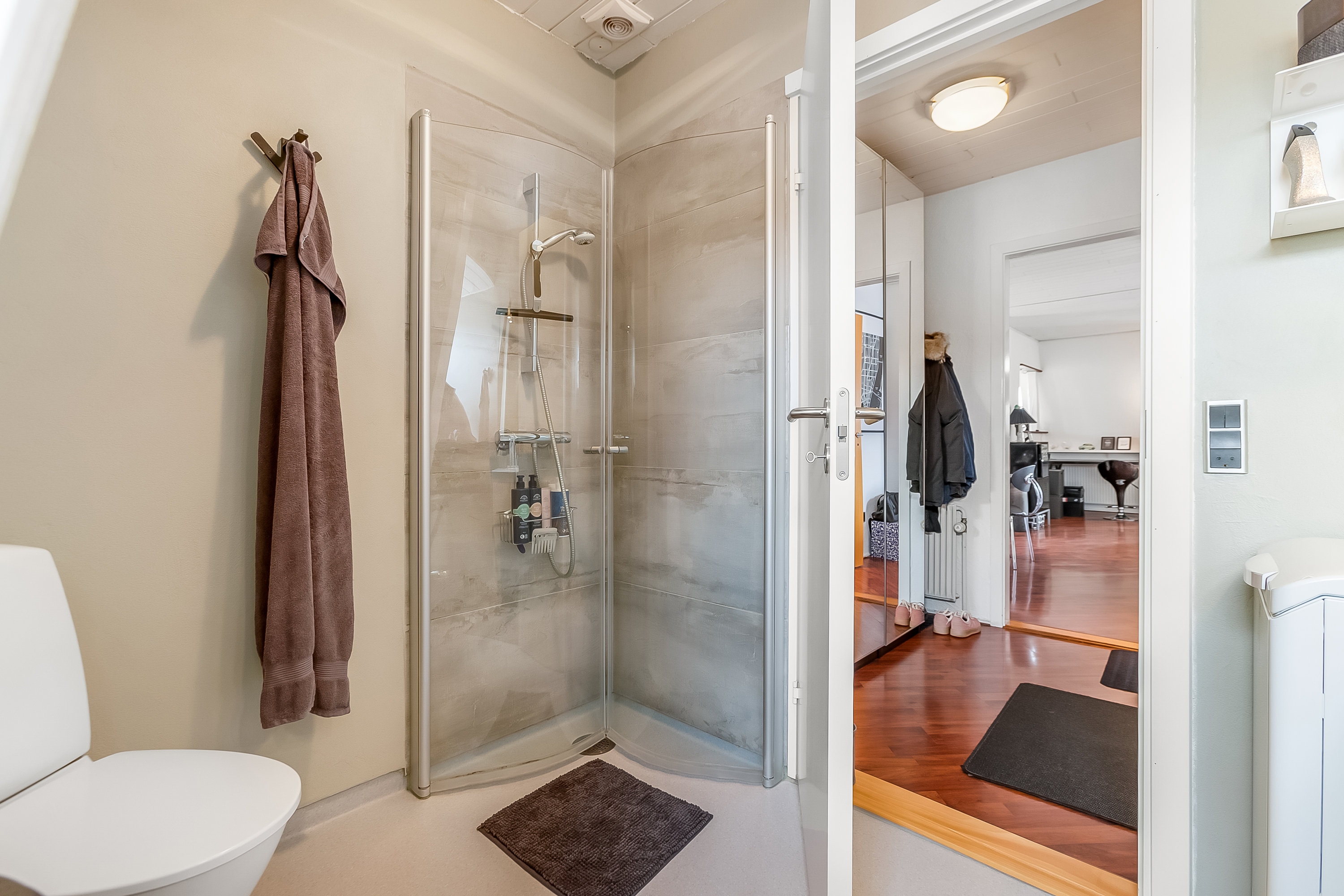 Fremhævet badeværelse billede i fuldskærmstilstand. Billede af Dalbygade 44, 1. th., 6000 Kolding