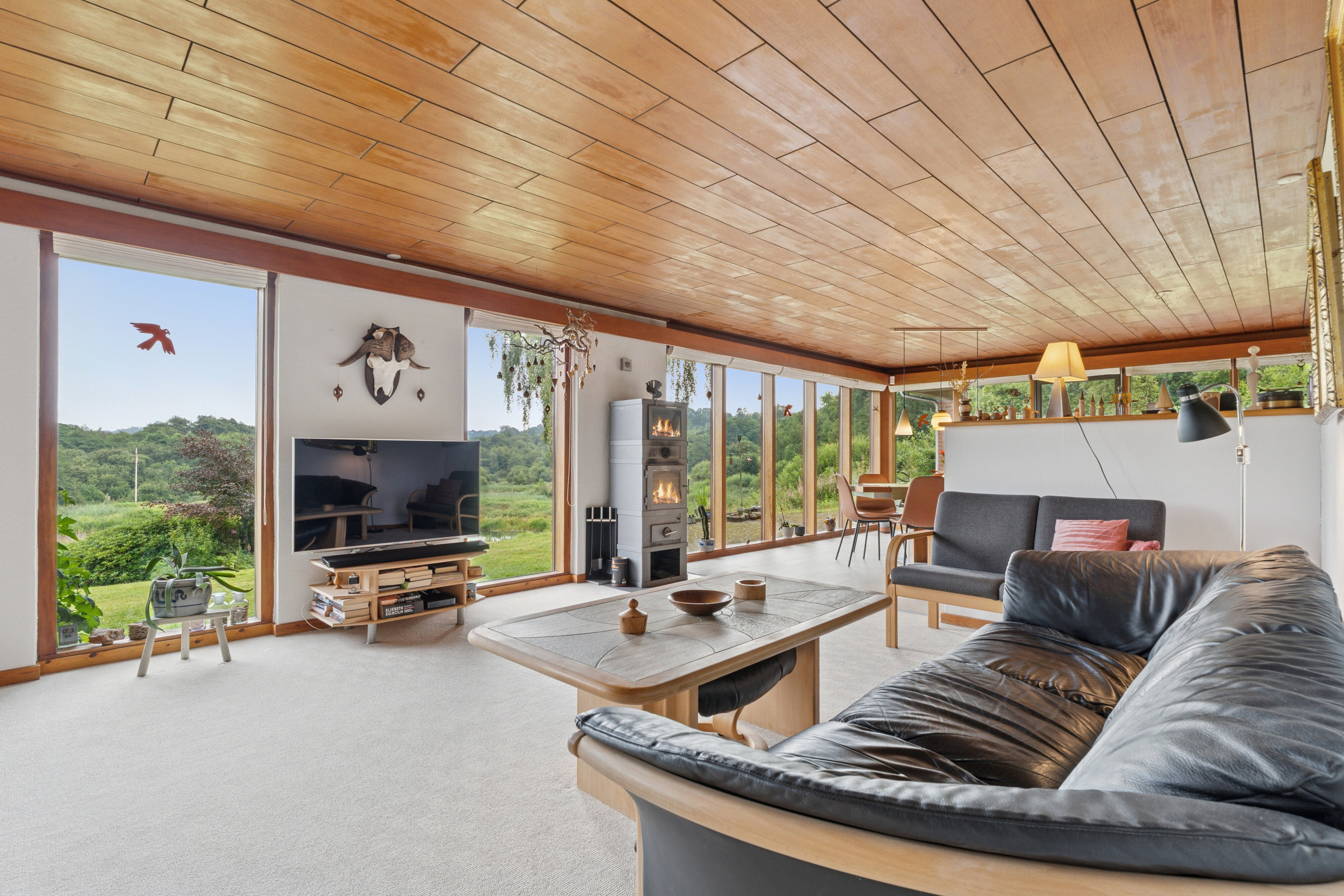 Fremhævet stue billede i fuldskærmstilstand. Billede af Spjarupvej 6, 6040 Egtved