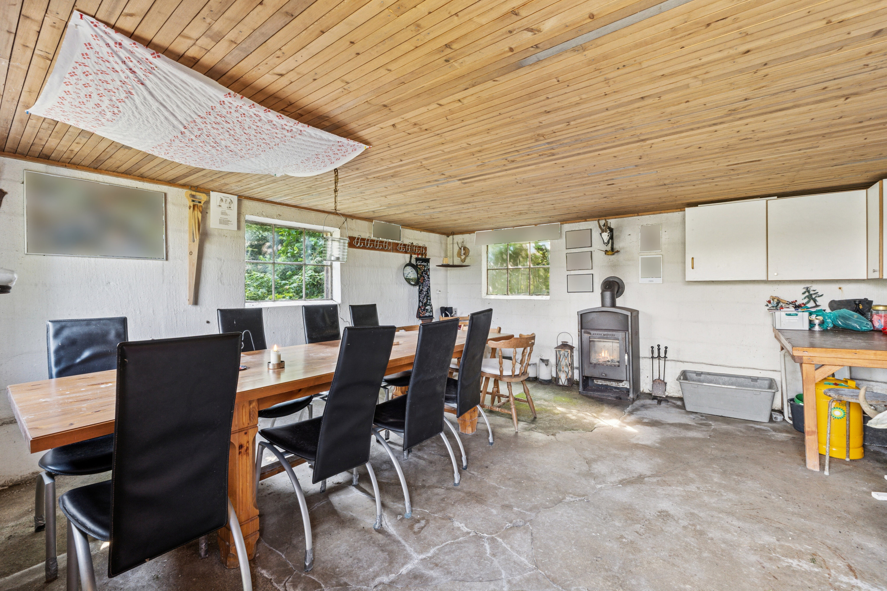 Fremhævet arbejdsværelse billede i fuldskærmstilstand. Billede af Spjarupvej 6, 6040 Egtved