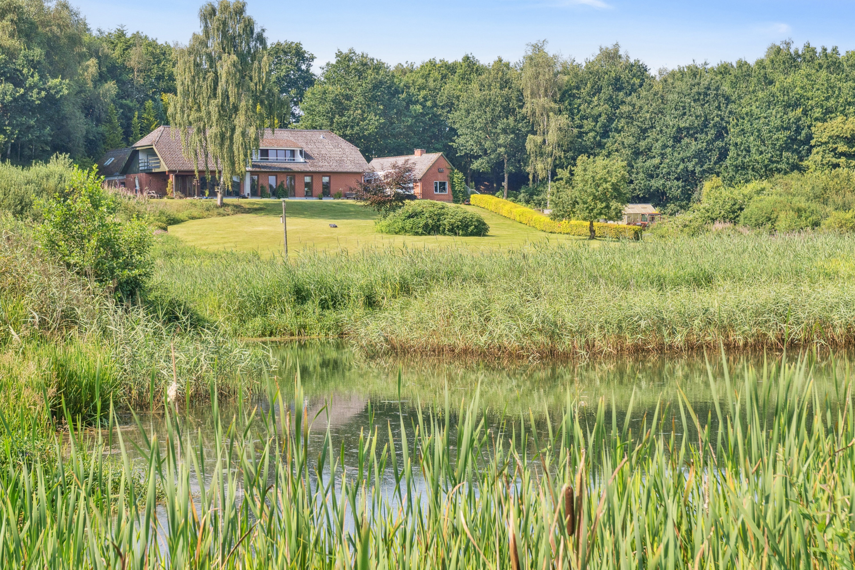 Miniaturebillede 1: omgivelser. Billede af Spjarupvej 6, 6040 Egtved