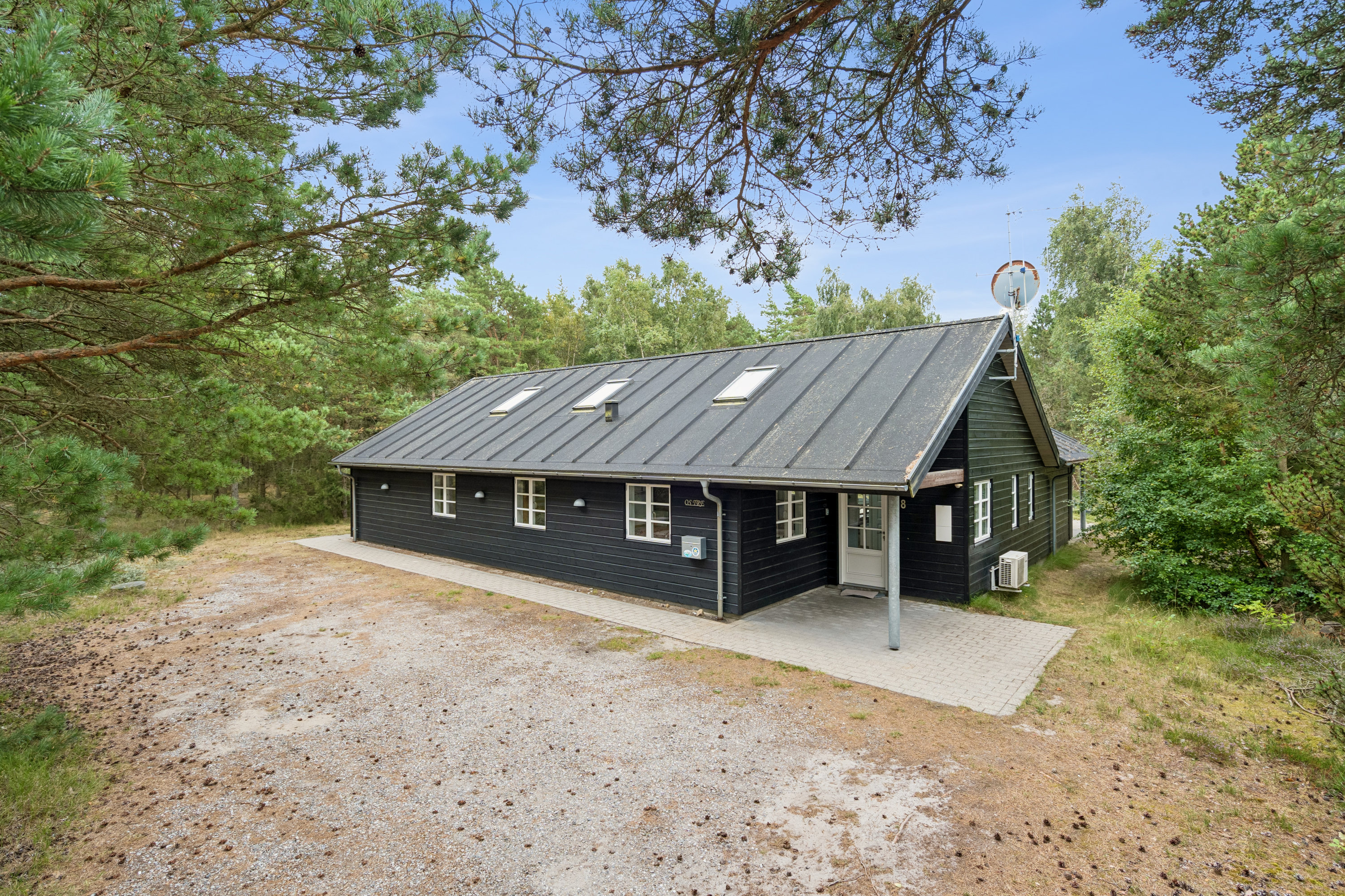 Miniaturebillede 1: ejendom 1. Billede af Gulspurvevej 8, Østerby, 9940 Læsø