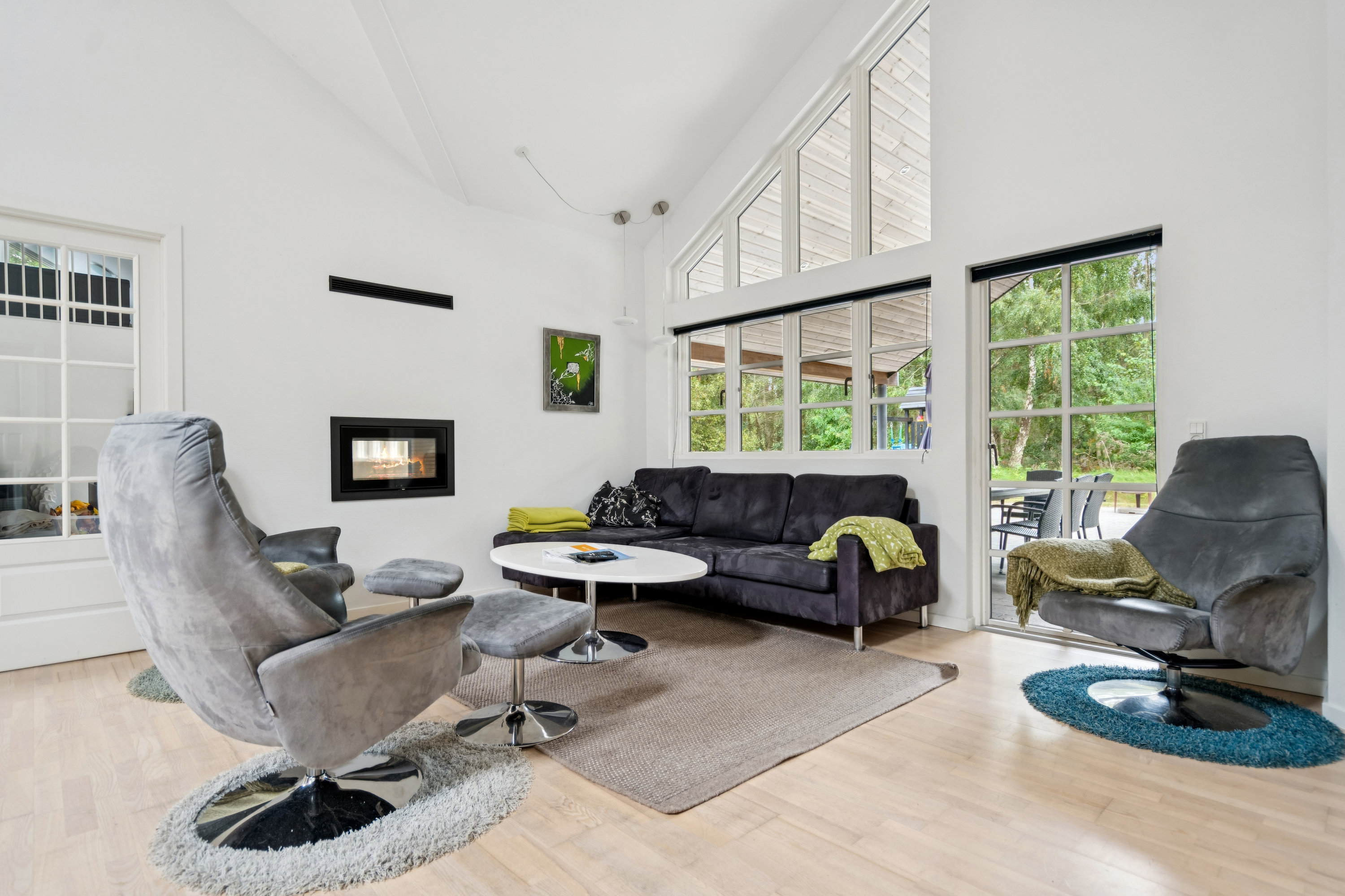 Fremhævet stue billede i fuldskærmstilstand. Billede af Gulspurvevej 8, Østerby, 9940 Læsø