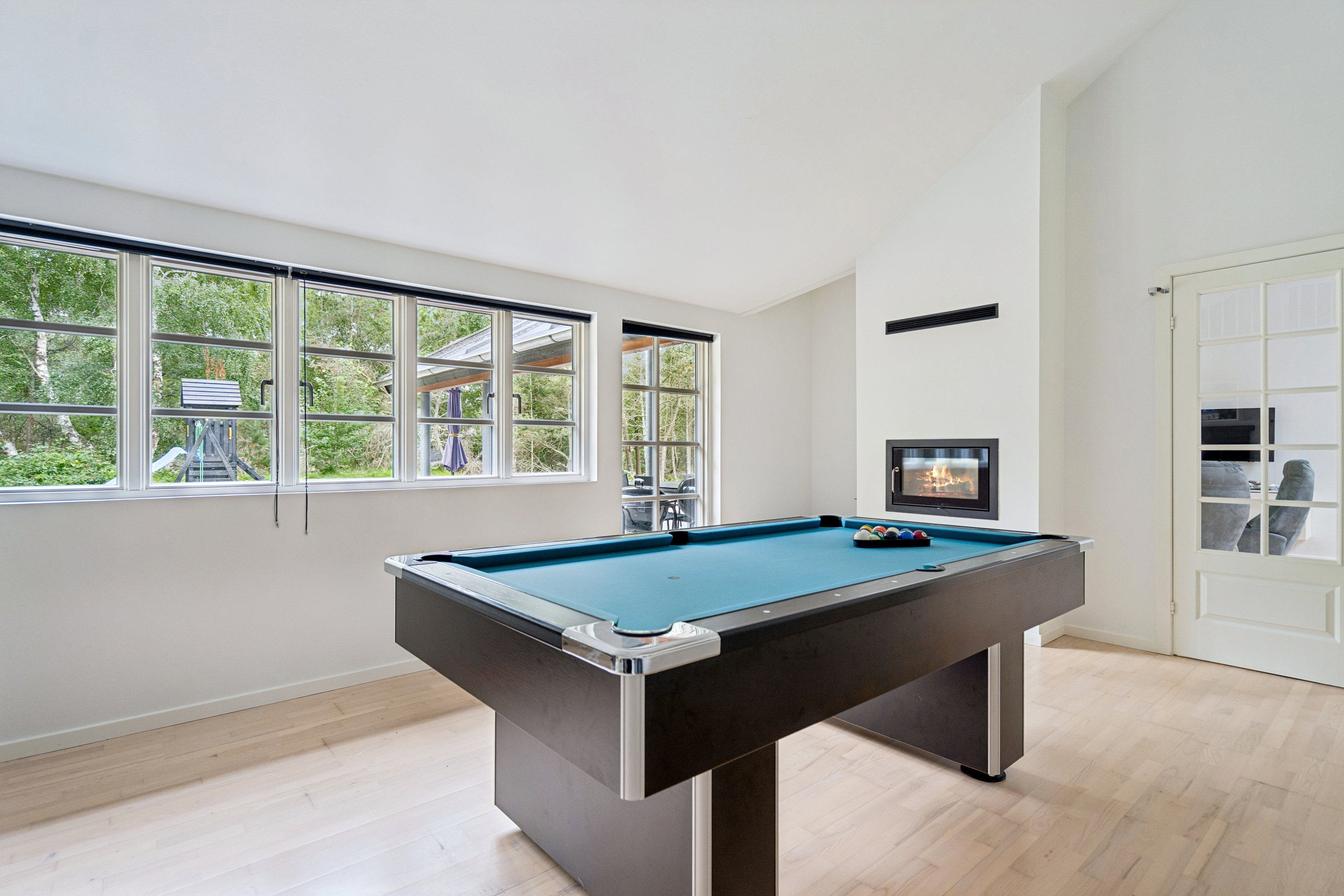 Fremhævet stue billede i fuldskærmstilstand. Billede af Gulspurvevej 8, Østerby, 9940 Læsø