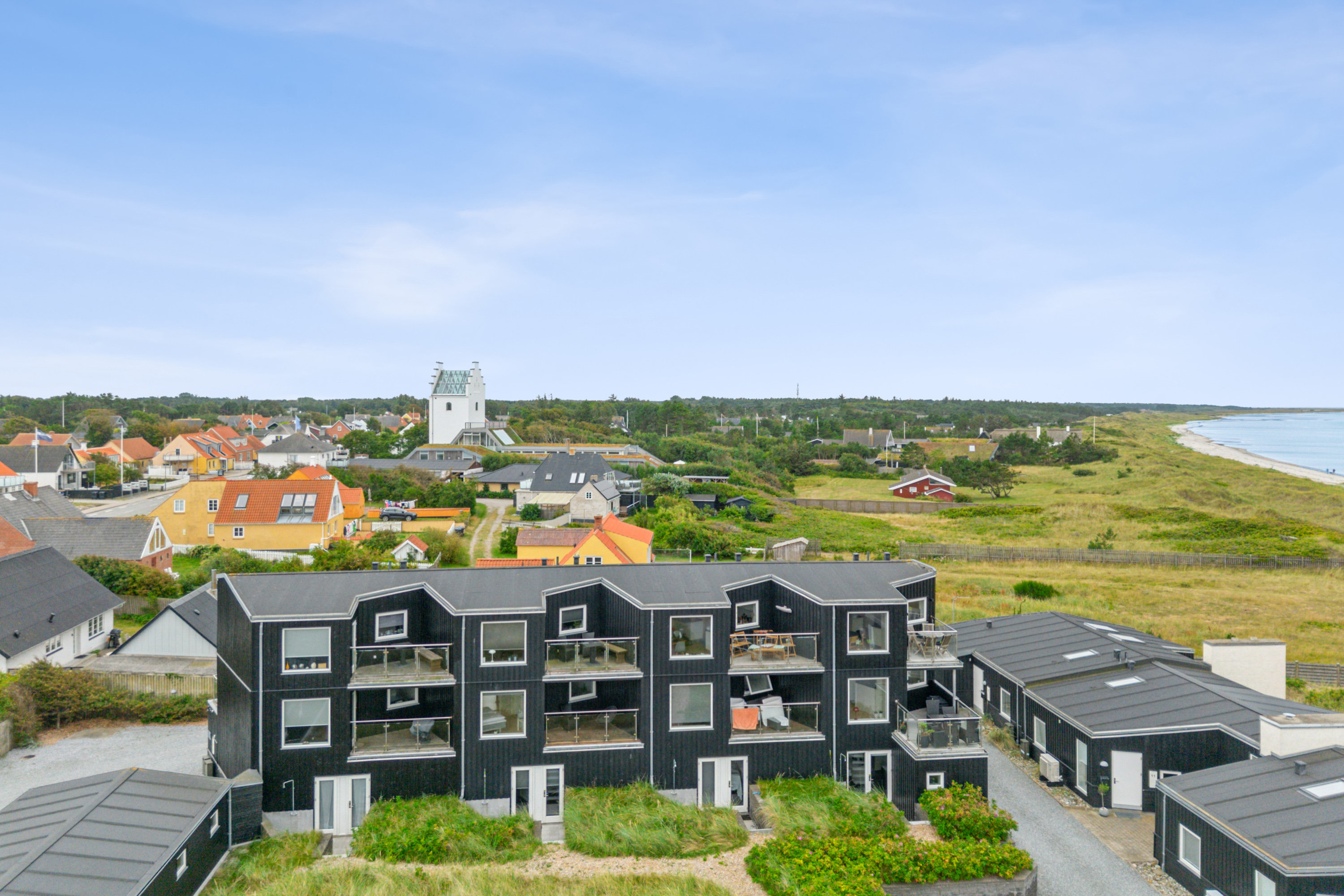 Miniaturebillede 1: luftfoto. Billede af Strandkanten 3, Vesterø Havn, 9940 Læsø