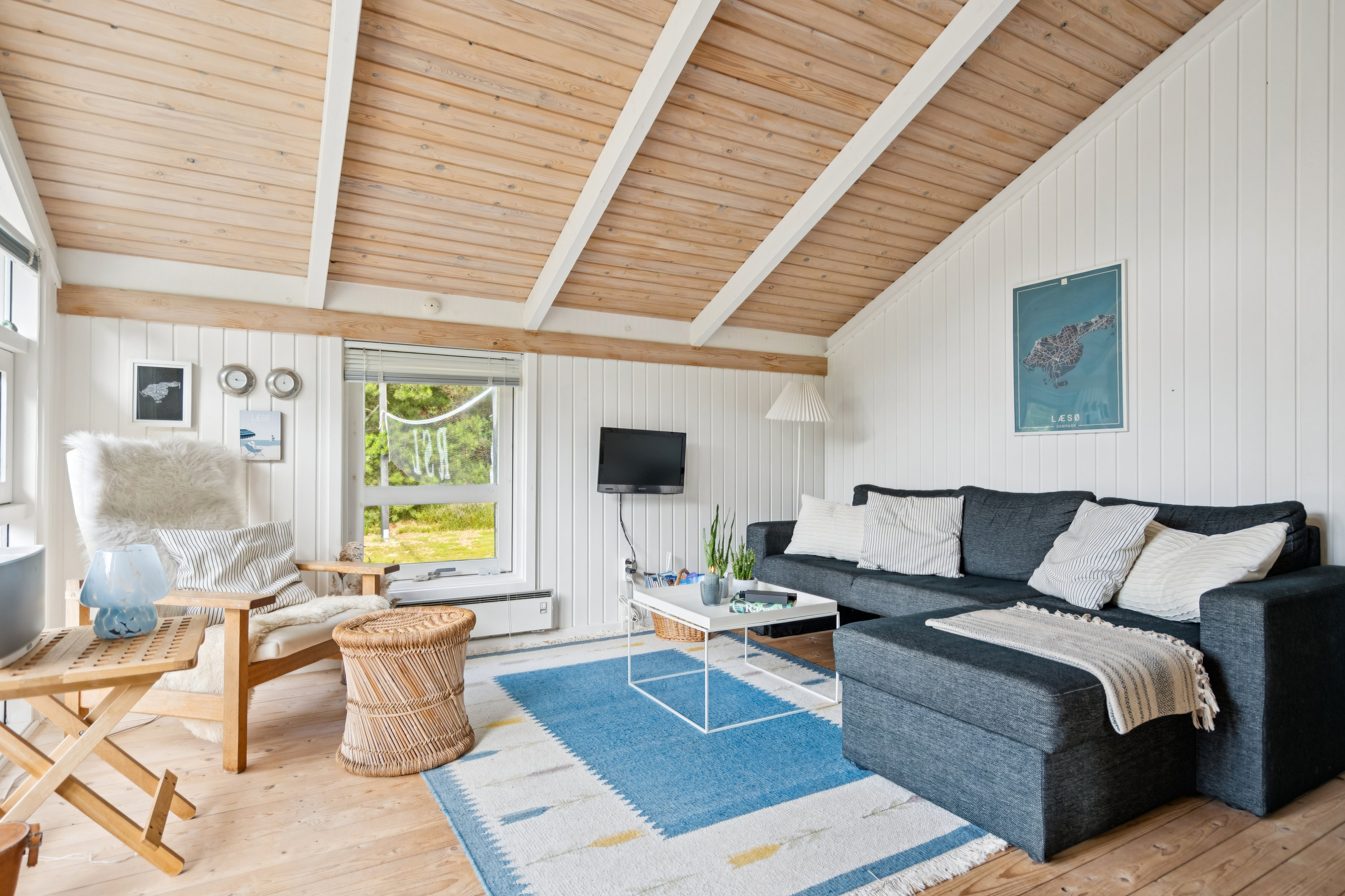 Fremhævet stue billede i fuldskærmstilstand. Billede af Hyacintvej 1, Vesterø, 9940 Læsø