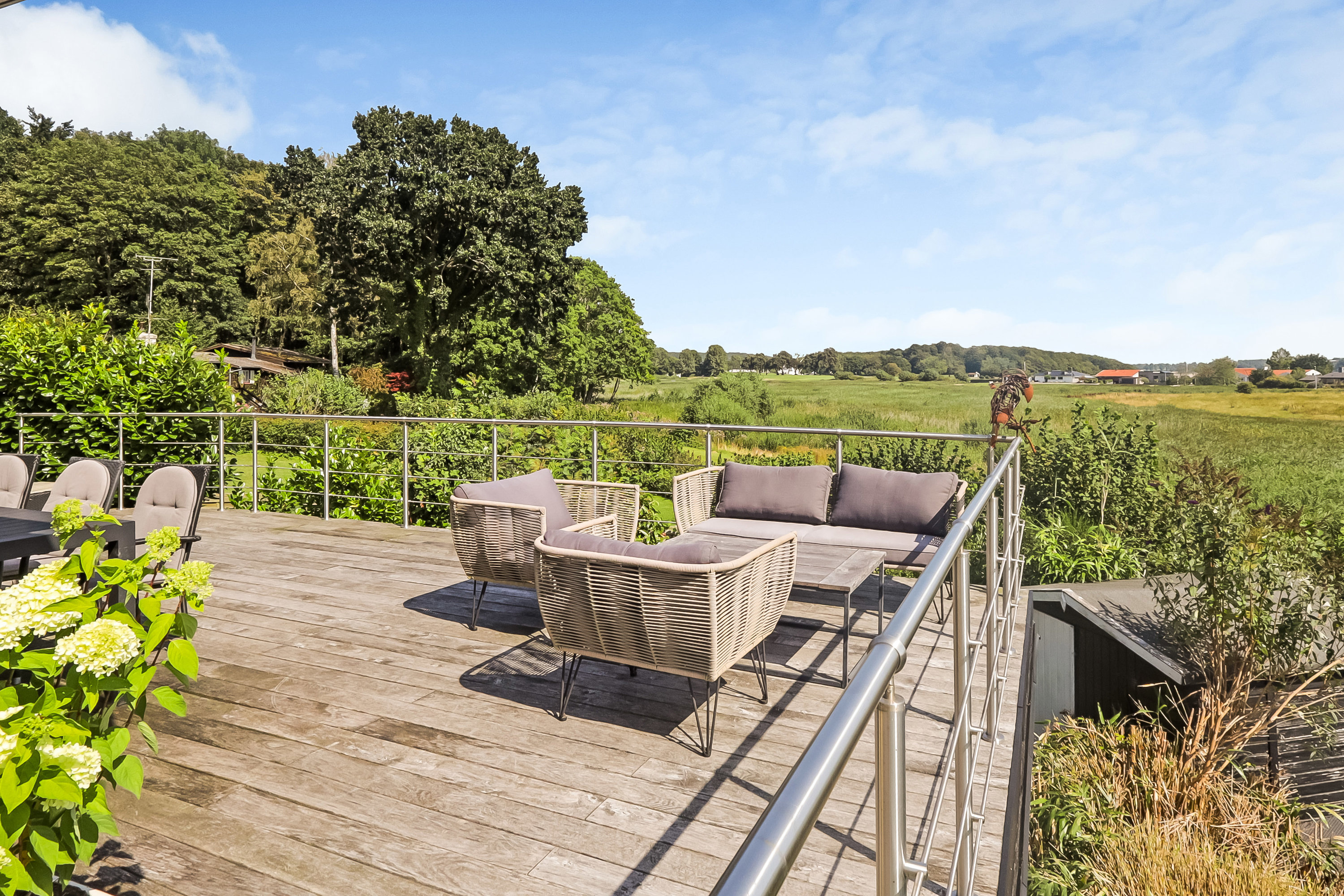 Fremhævet terrasse billede i fuldskærmstilstand. Billede af Hestehavevej 5, 5700 Svendborg