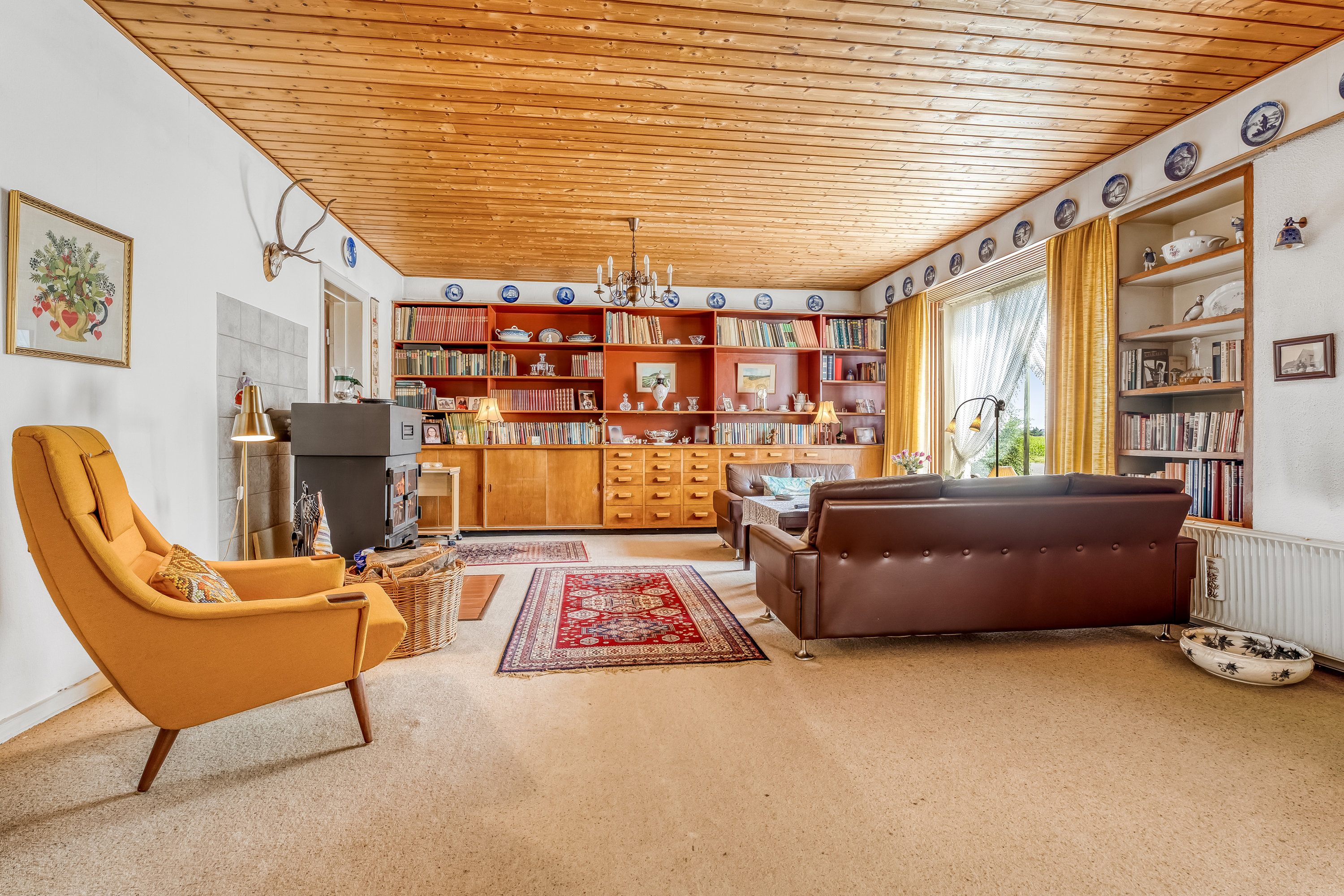 Fremhævet stuen billede i fuldskærmstilstand. Billede af Vestenskovvej 3, 4900 Nakskov