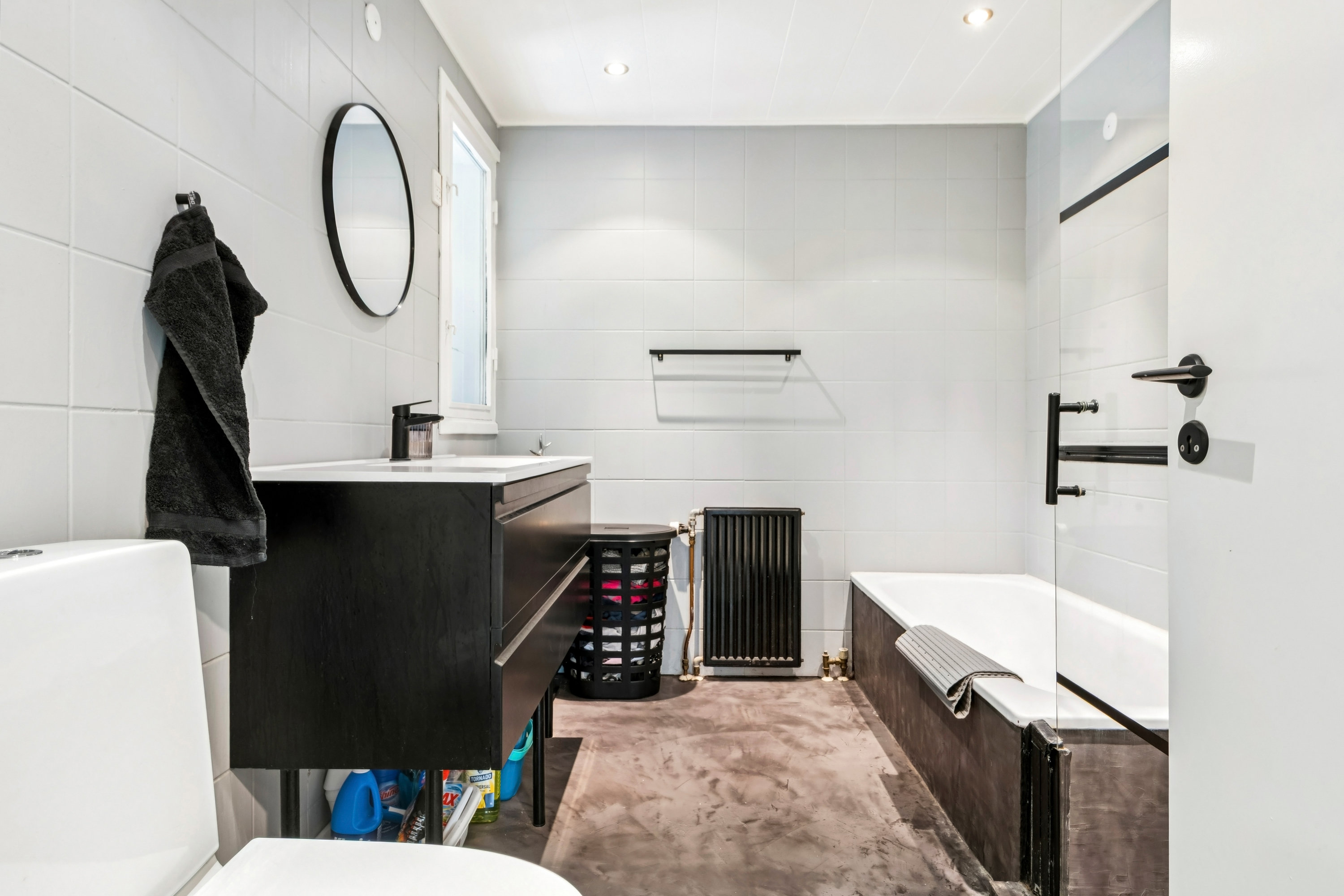 Fremhævet badeværelse billede i fuldskærmstilstand. Billede af Buddinge Hovedgade 105, 2860 Søborg