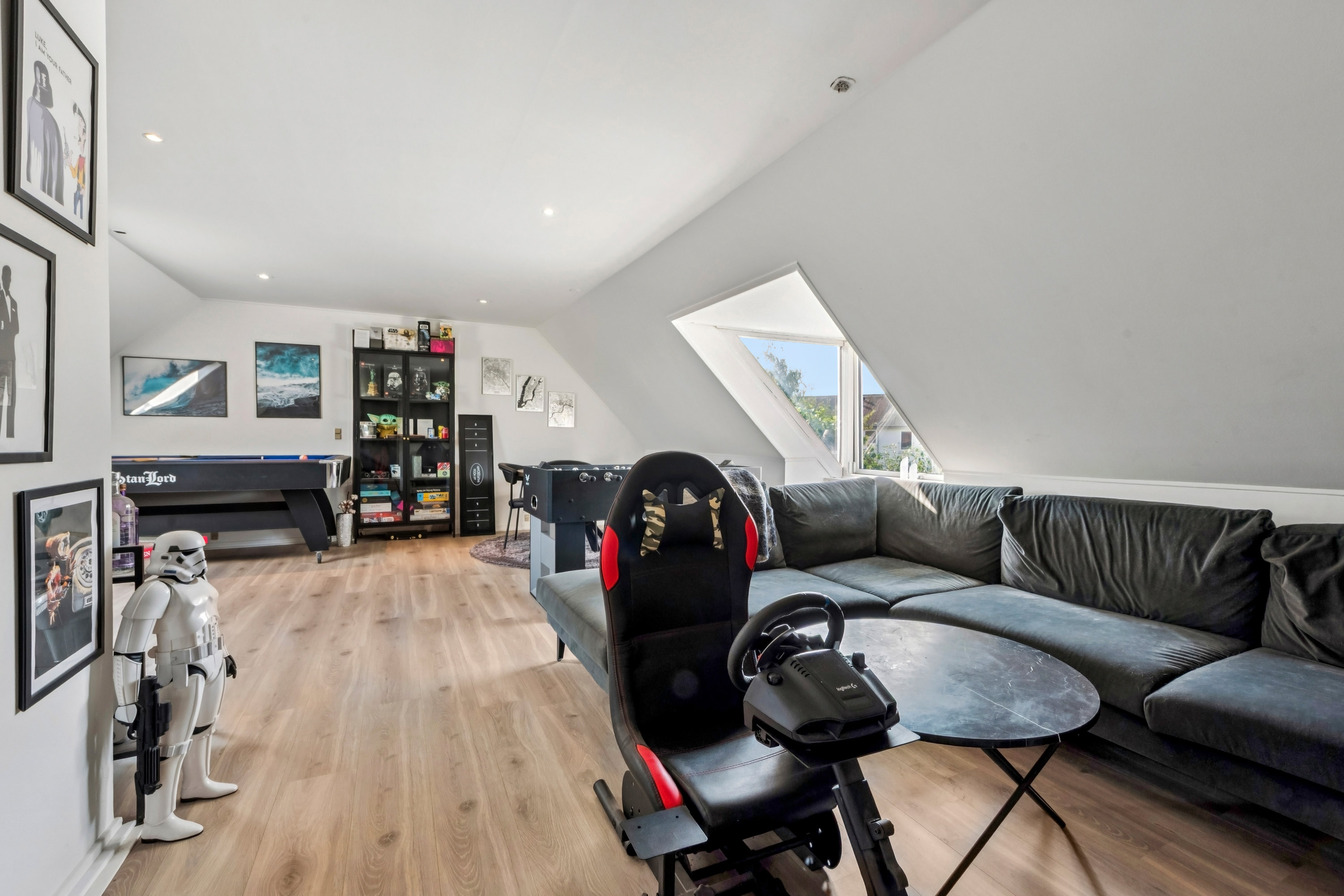 Fremhævet stue billede i fuldskærmstilstand. Billede af Buddinge Hovedgade 105, 2860 Søborg