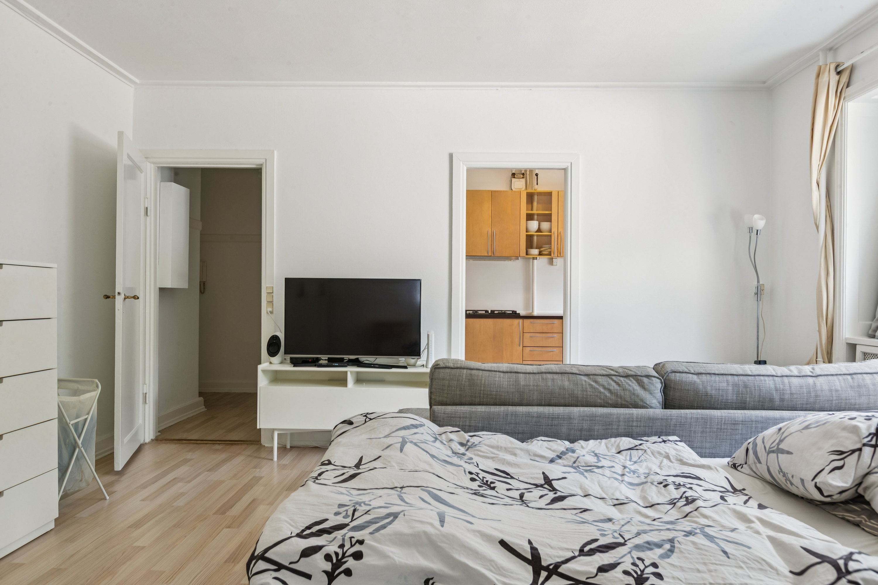 Fremhævet værelse billede i fuldskærmstilstand. Billede af Skovkrogen 7, st.. mf., 2920 Charlottenlund