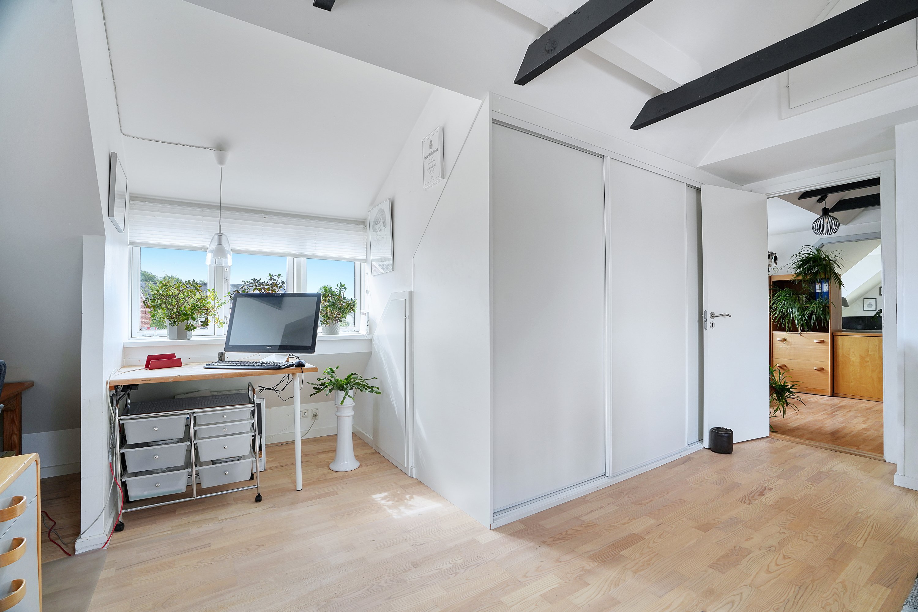 Fremhævet værelse billede i fuldskærmstilstand. Billede af Ullersvej 1, 1., 3220 Tisvildeleje