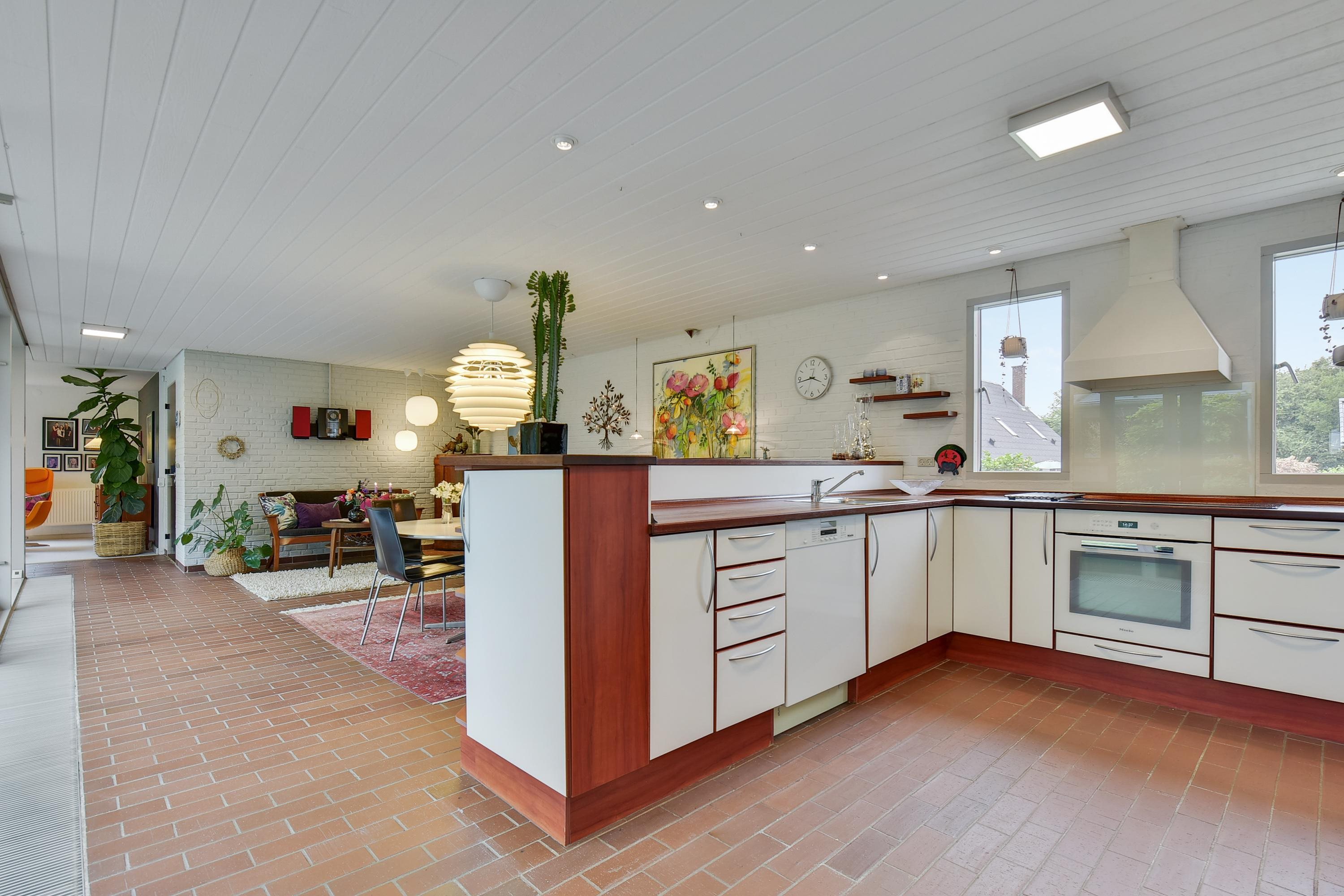 Fremhævet køkken alrum billede i fuldskærmstilstand. Billede af Mølleparken 15, 7184 Vandel