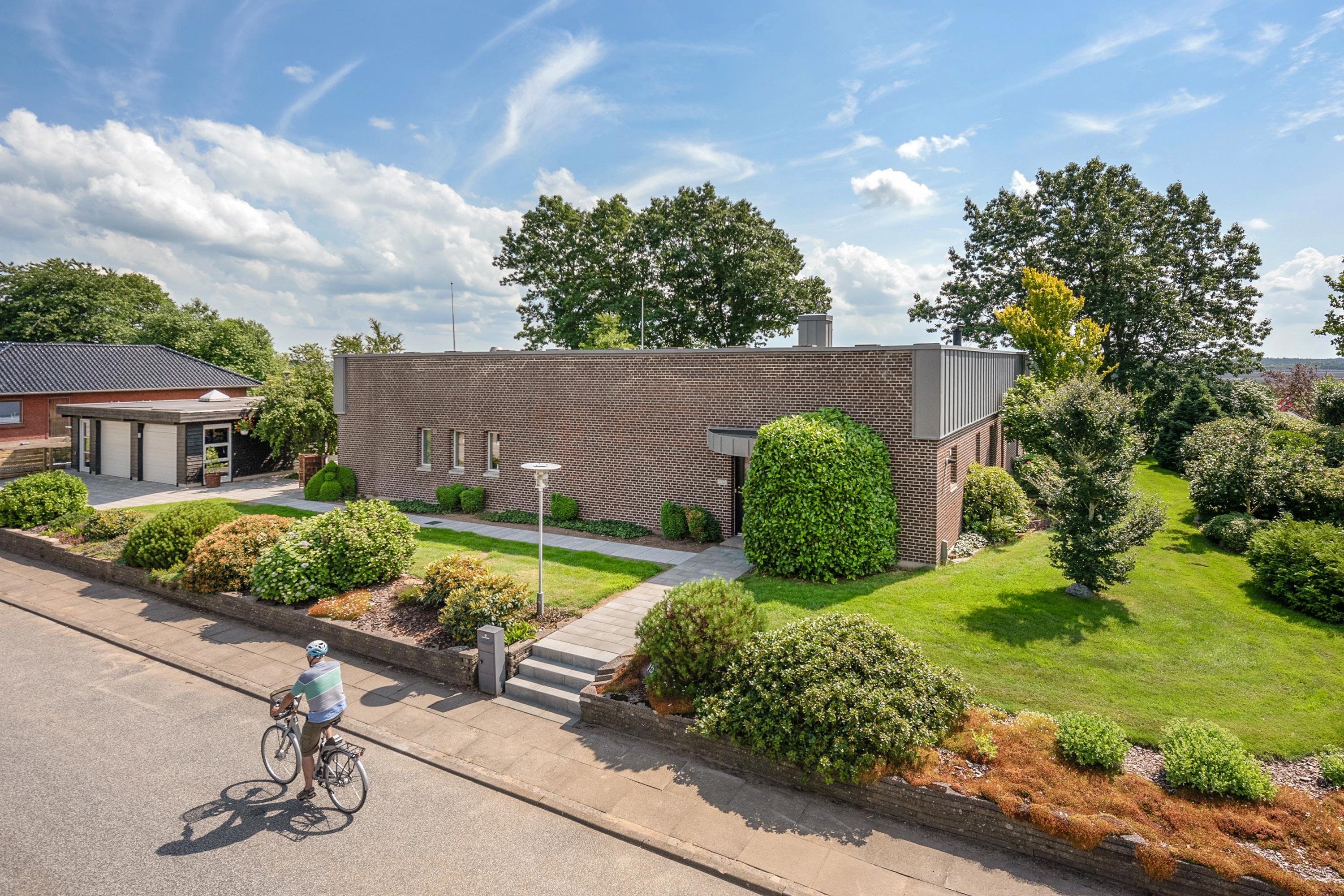 Fremhævet ejendommen billede i fuldskærmstilstand. Billede af Mølleparken 15, 7184 Vandel