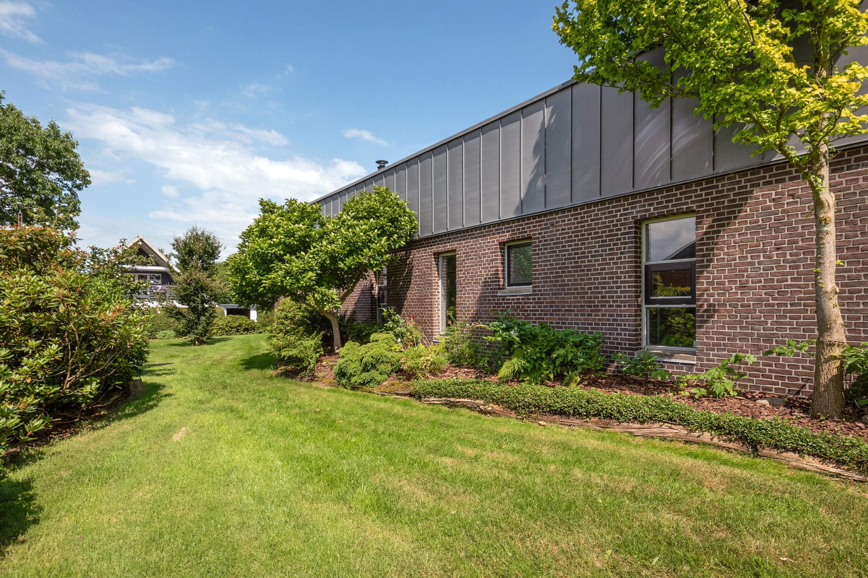 Fremhævet ejendommen billede i fuldskærmstilstand. Billede af Mølleparken 15, 7184 Vandel