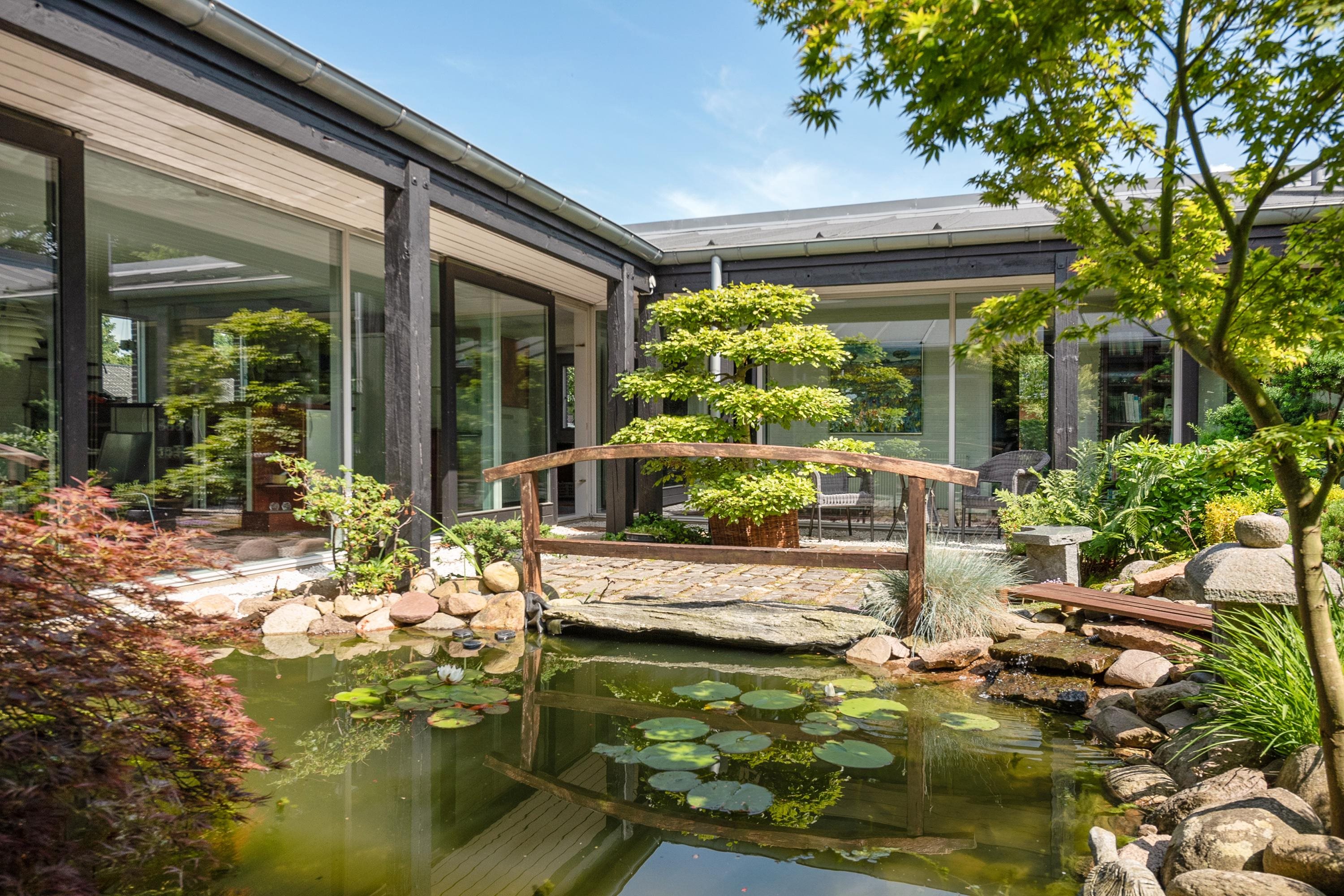 Fremhævet atriumgård billede i fuldskærmstilstand. Billede af Mølleparken 15, 7184 Vandel