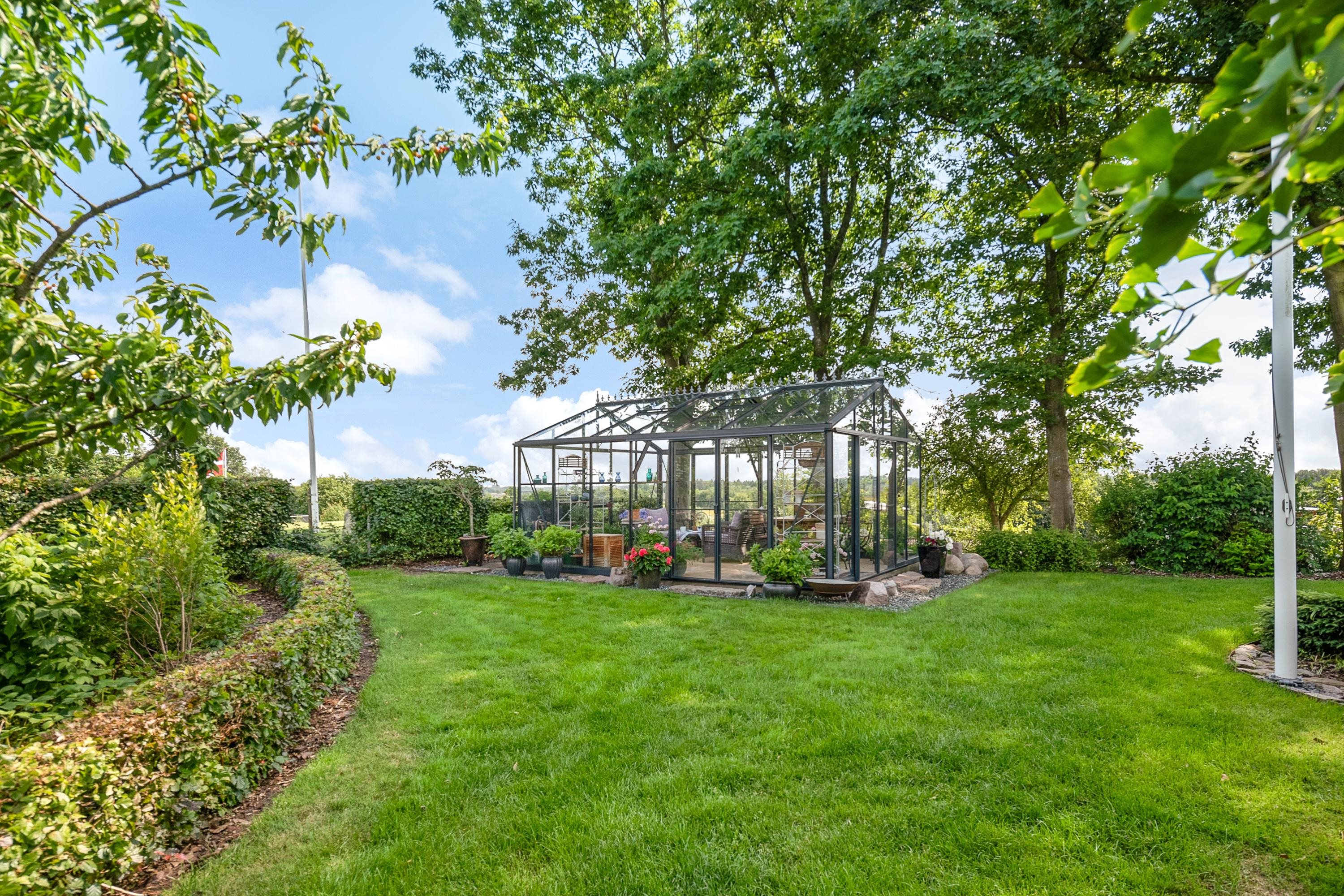 Fremhævet ejendommen billede i fuldskærmstilstand. Billede af Mølleparken 15, 7184 Vandel