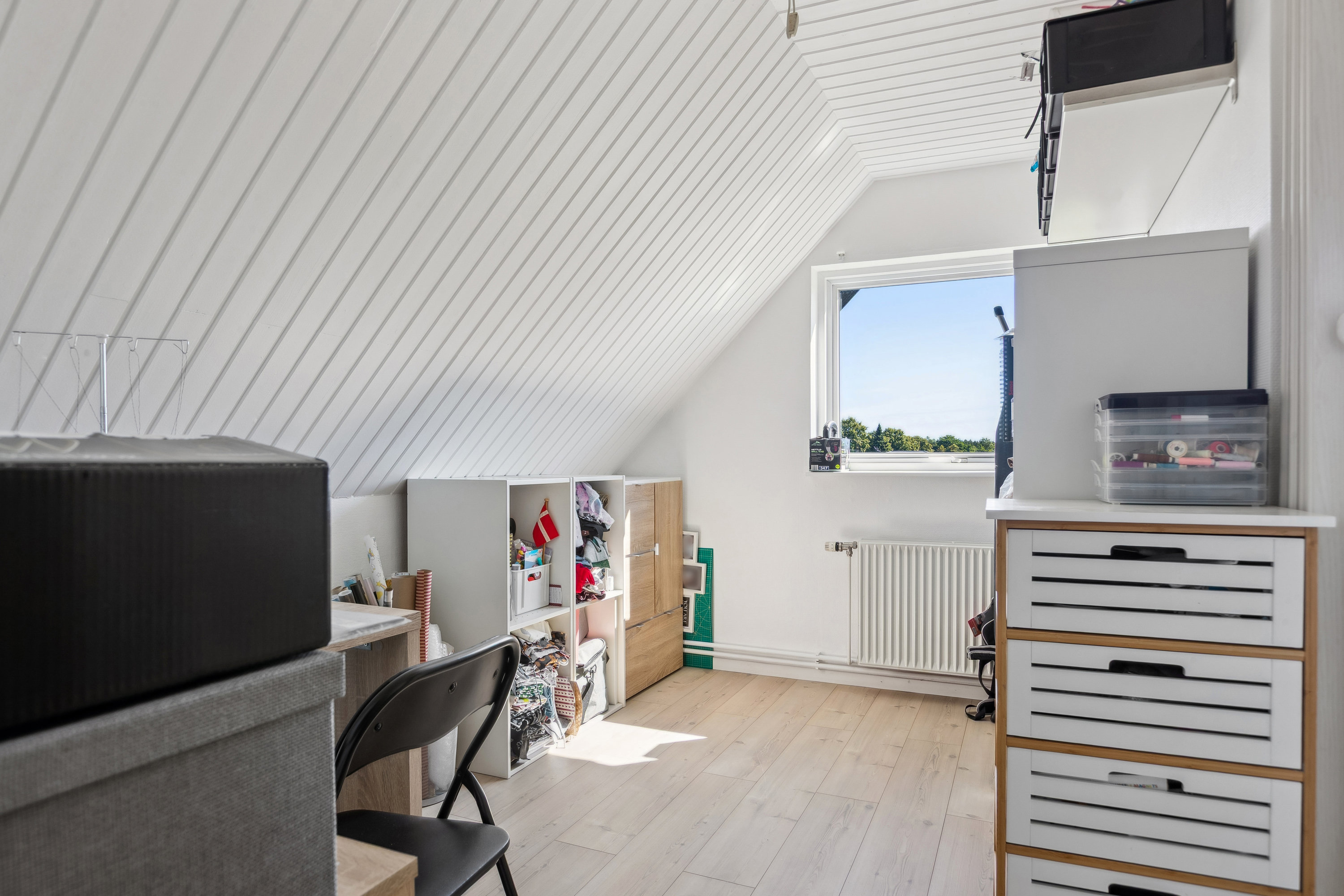 Fremhævet stue billede i fuldskærmstilstand. Billede af Sletteager 76, Baldersbrønde, 2640 Hedehusene