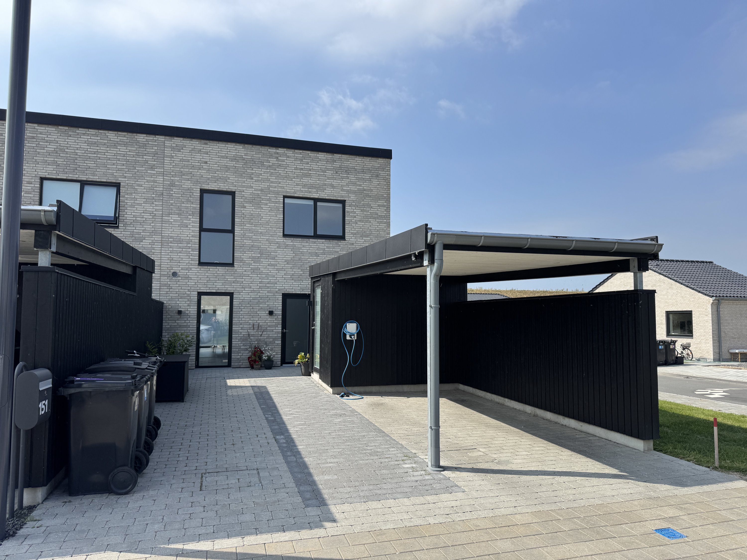 Fremhævet  billede i fuldskærmstilstand. Billede af Amorbuen 151, 3400 Hillerød