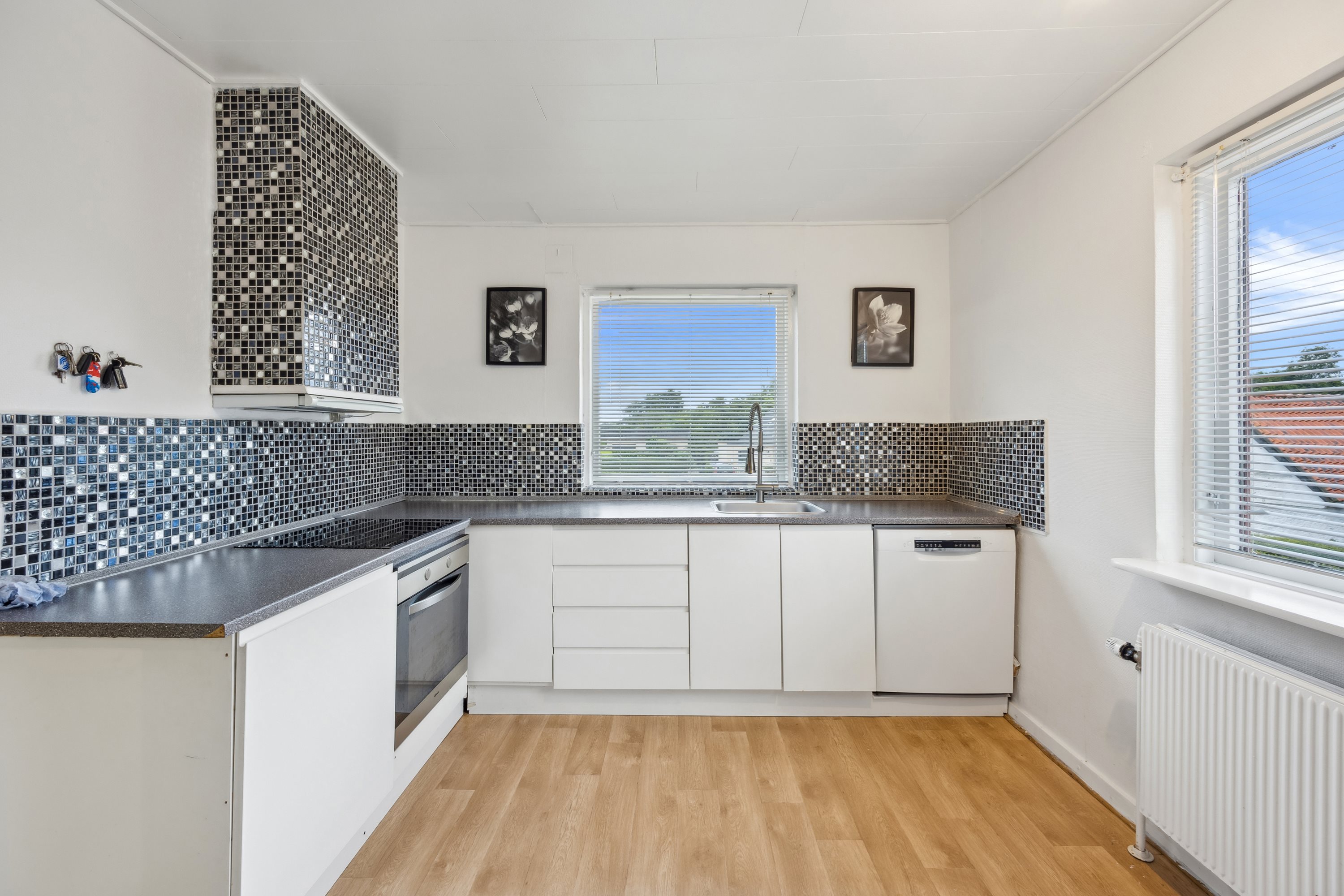 Fremhævet køkken billede i fuldskærmstilstand. Billede af Bødkervænget 11, Sæby, 4270 Høng