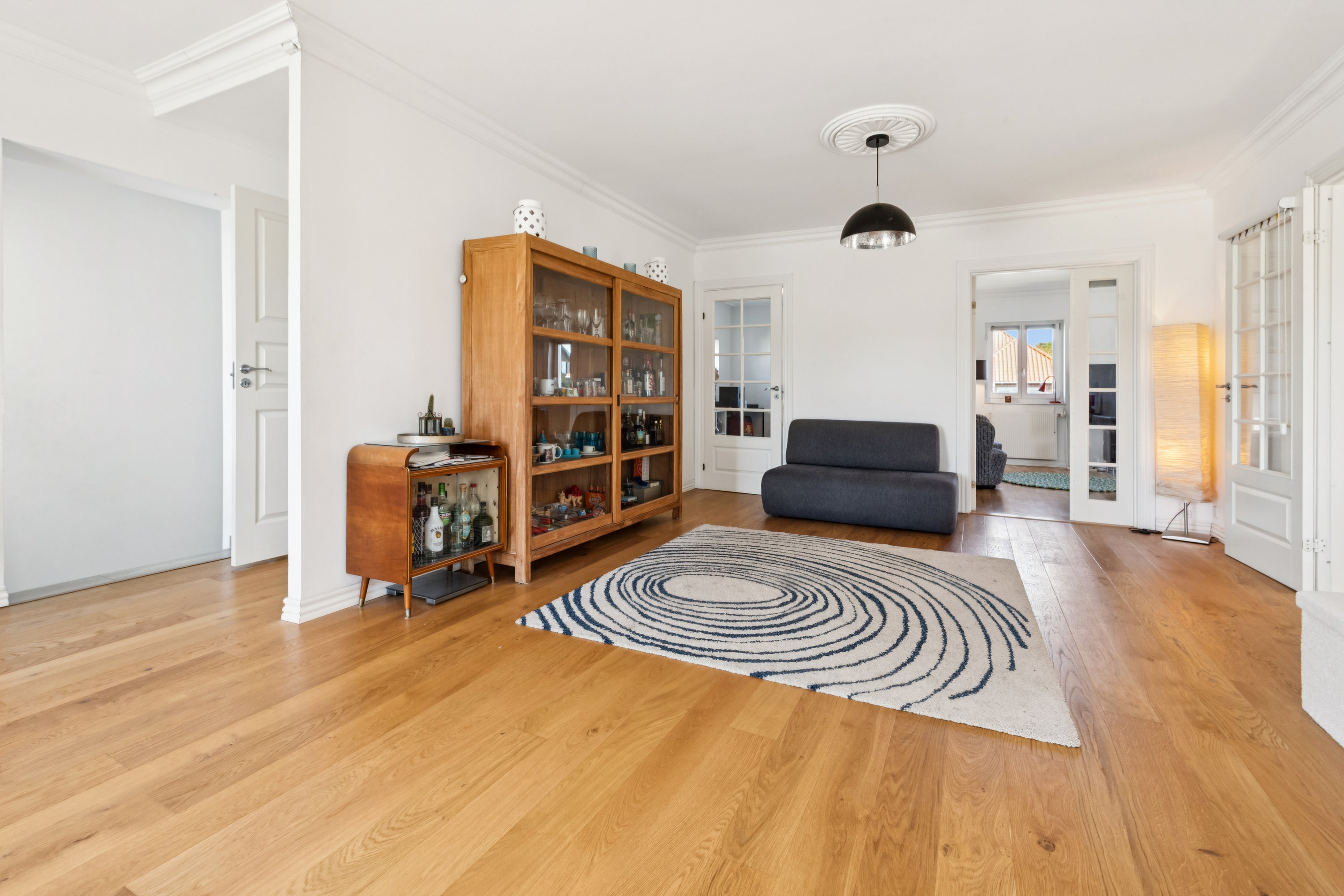 Fremhævet stue billede i fuldskærmstilstand. Billede af Stavnsbjerg Alle 37, 2860 Søborg