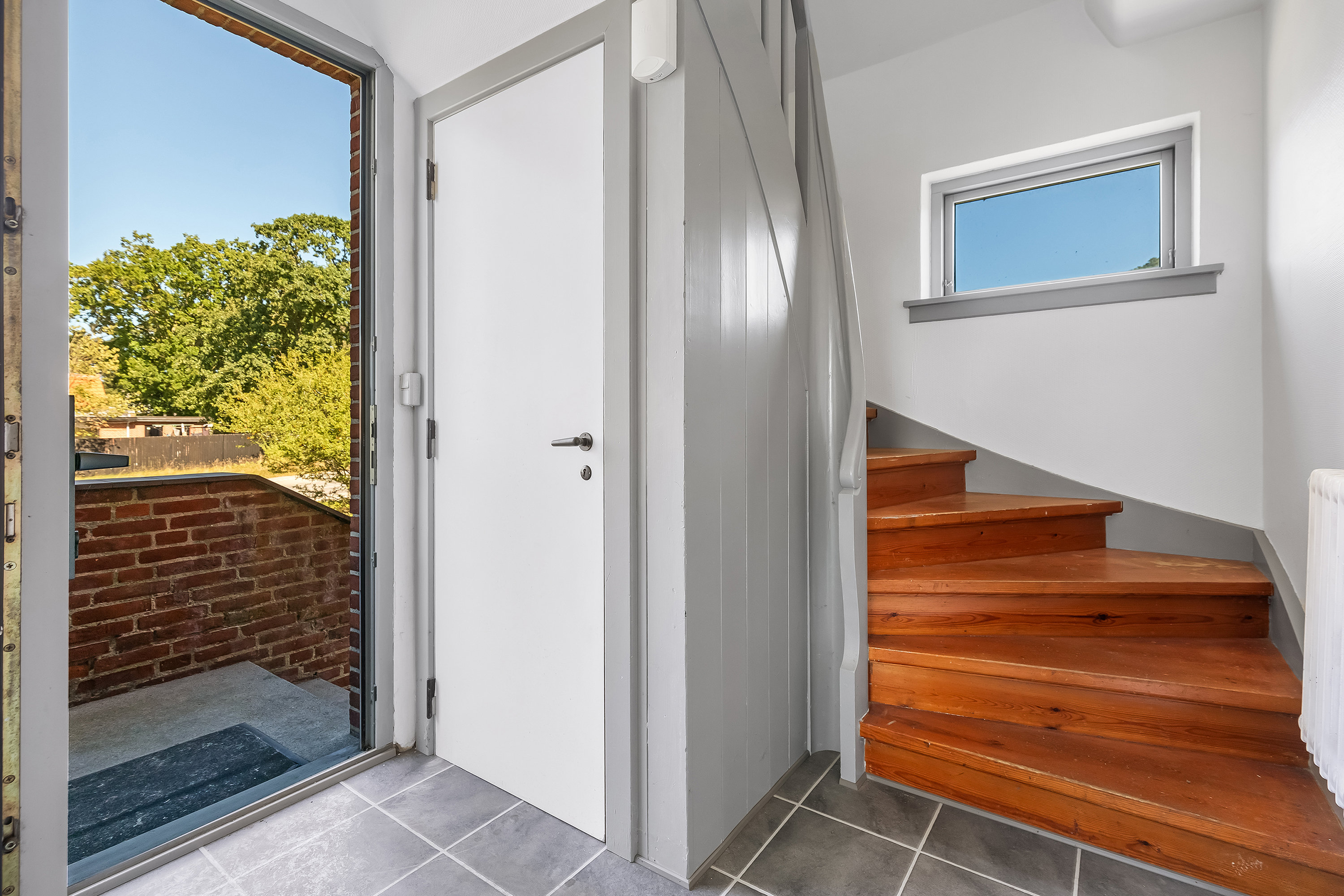 Fremhævet opgang billede i fuldskærmstilstand. Billede af Rylevej 5, 3390 Hundested