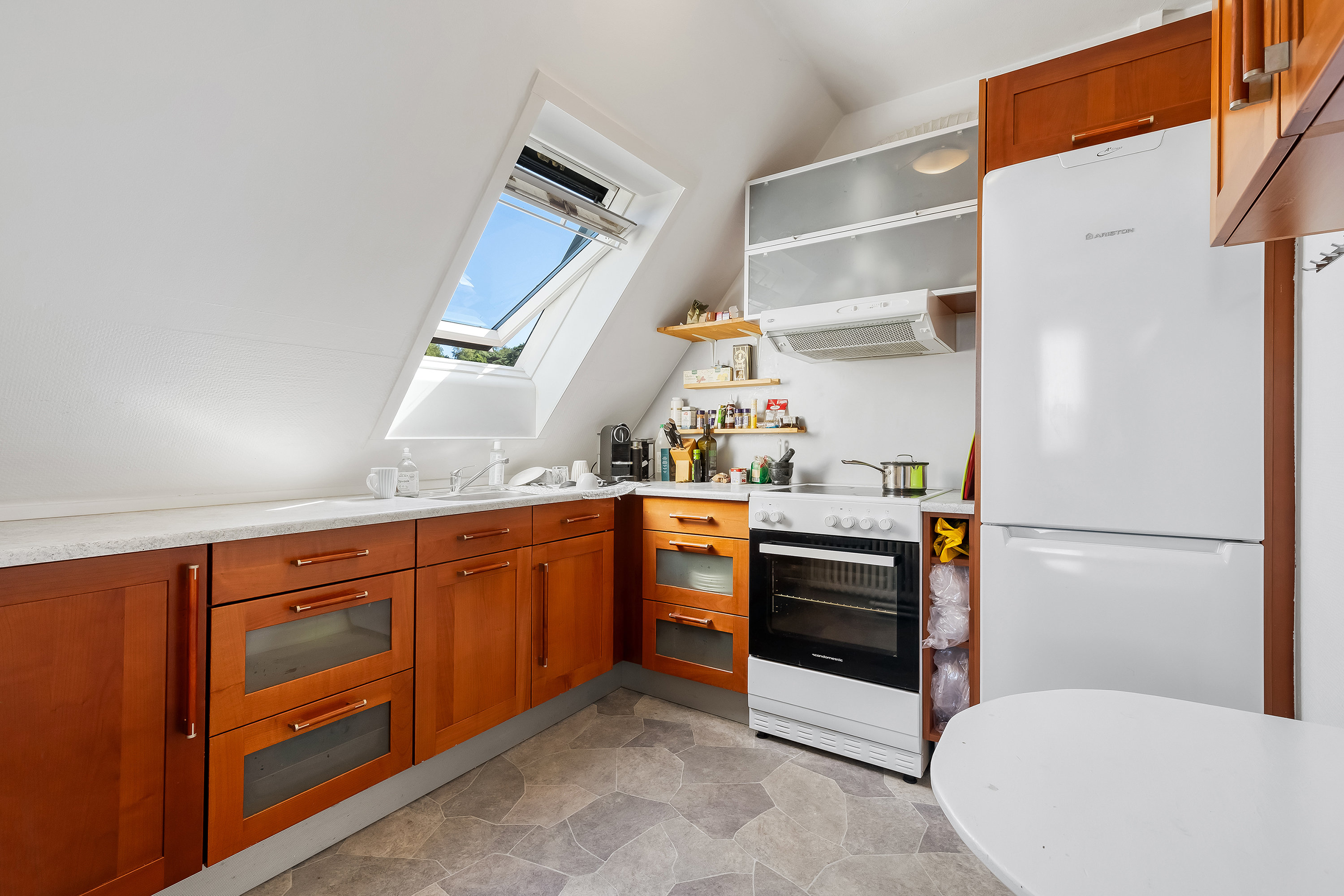 Fremhævet køkken billede i fuldskærmstilstand. Billede af Rylevej 5, 3390 Hundested