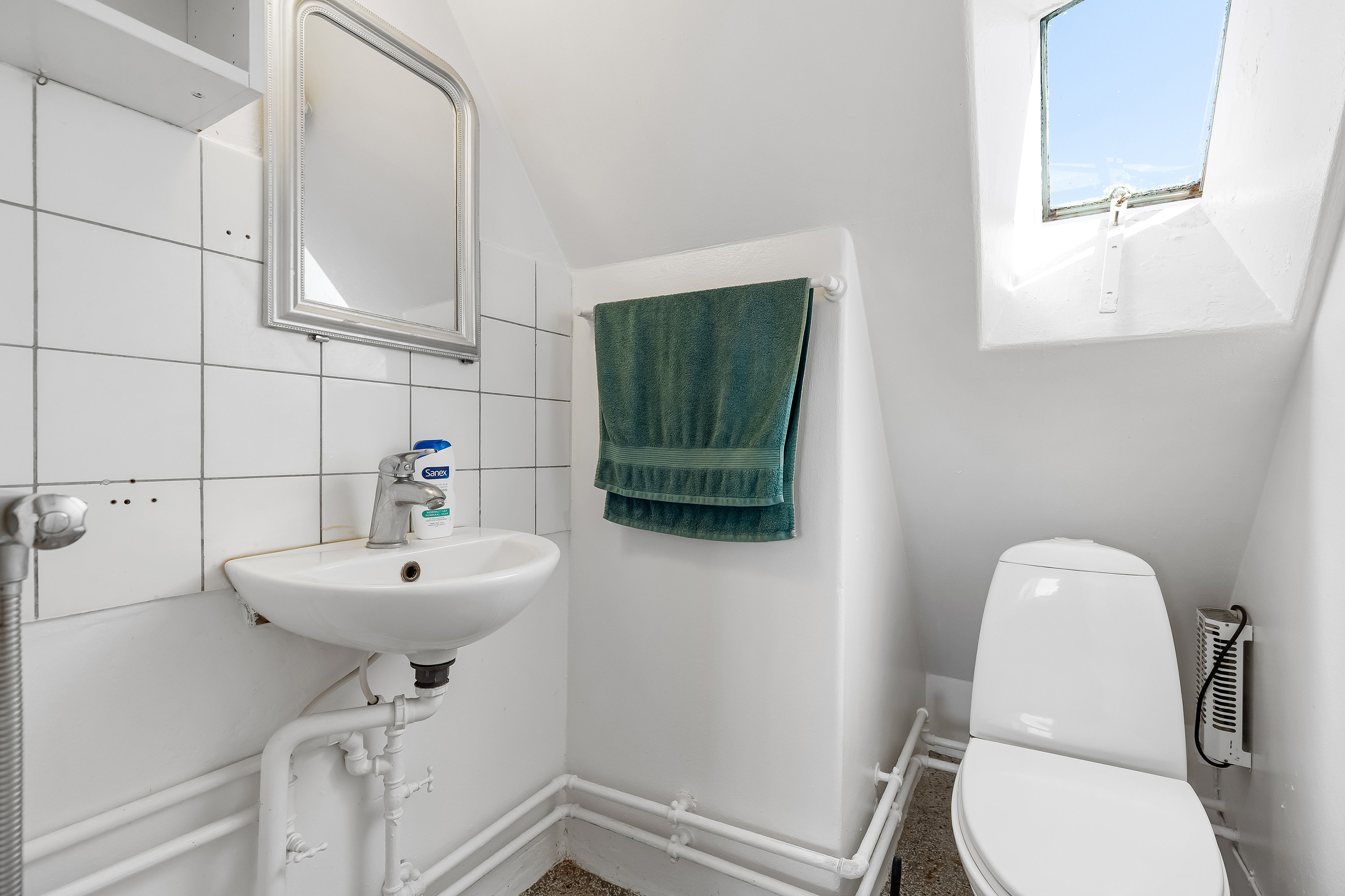 Fremhævet badeværelse billede i fuldskærmstilstand. Billede af Rylevej 5, 3390 Hundested