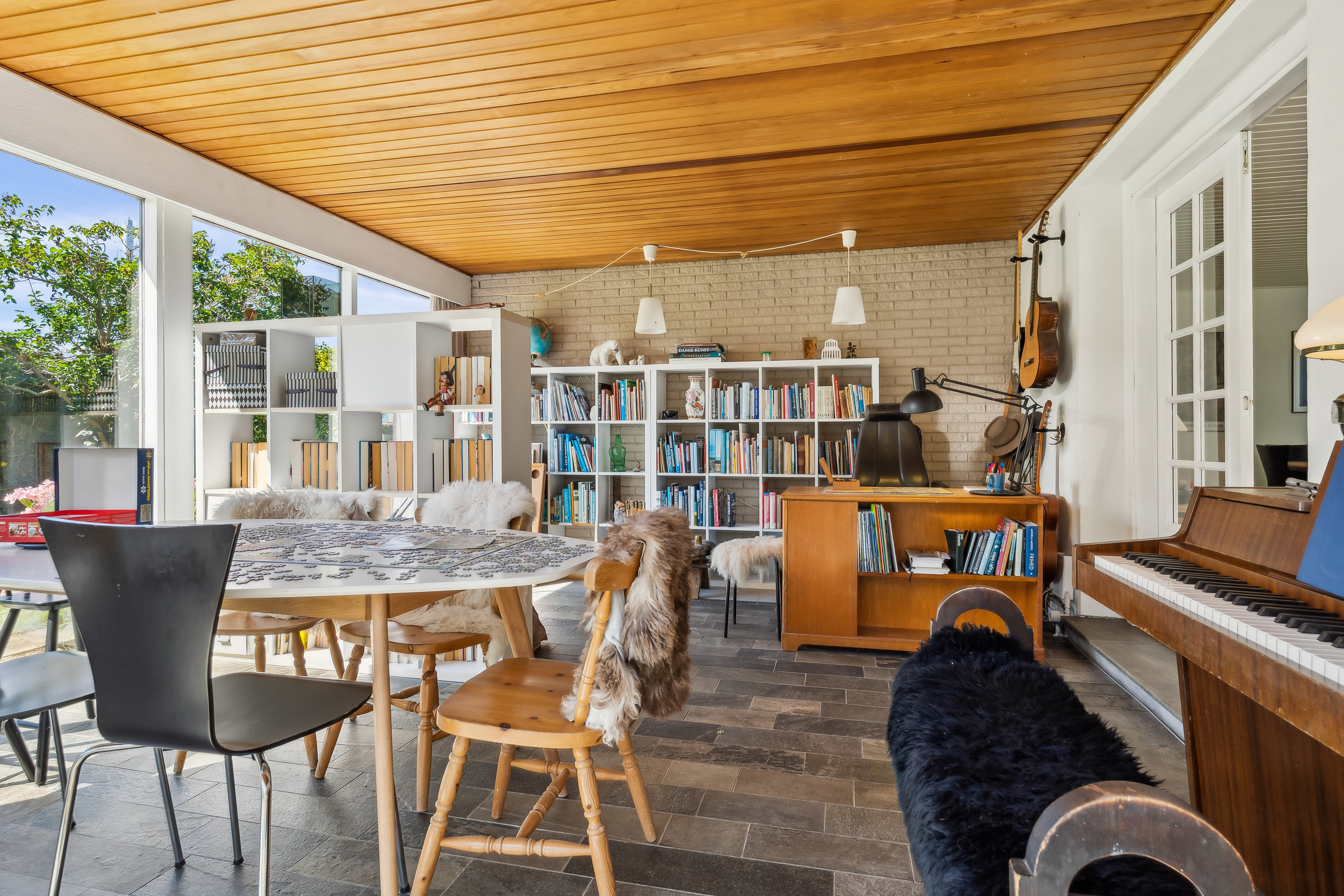 Fremhævet udestue billede i fuldskærmstilstand. Billede af Sundvej 64, Østlige bydel, 8700 Horsens