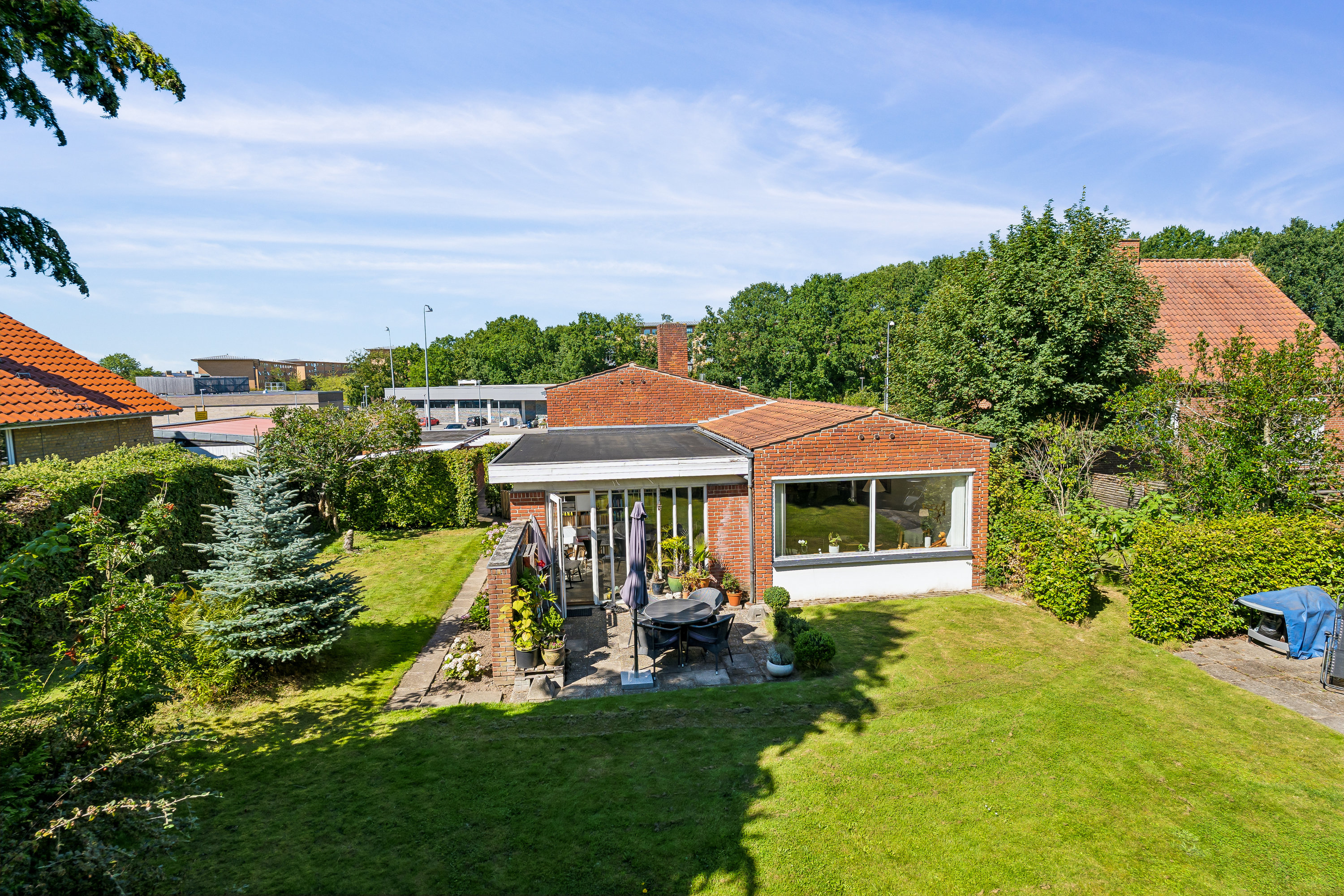Fremhævet set fra haven billede i fuldskærmstilstand. Billede af Sundvej 64, Østlige bydel, 8700 Horsens