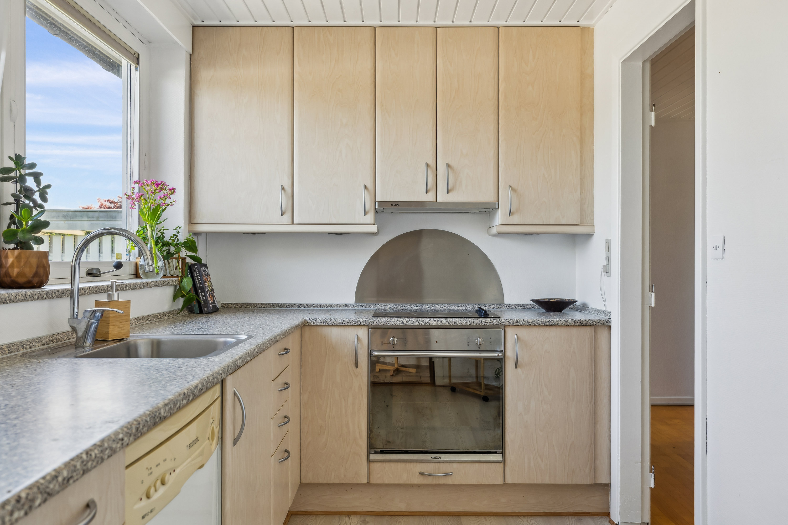 Fremhævet køkken billede i fuldskærmstilstand. Billede af Grønnevangen 17, Snestrup, 5210 Odense NV