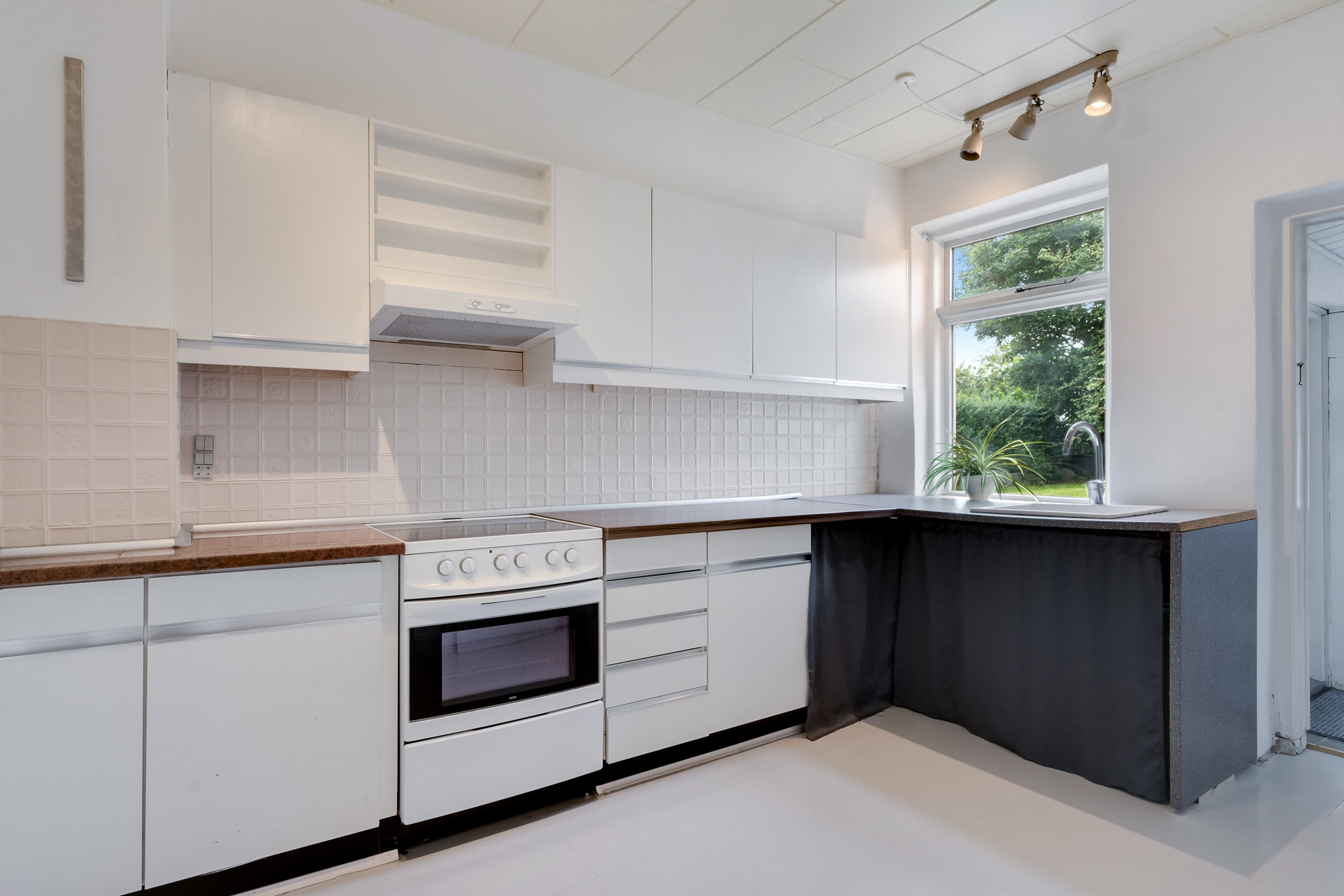 Fremhævet køkken billede i fuldskærmstilstand. Billede af Kingstrupvej 15, Ejby, 5592 Ejby