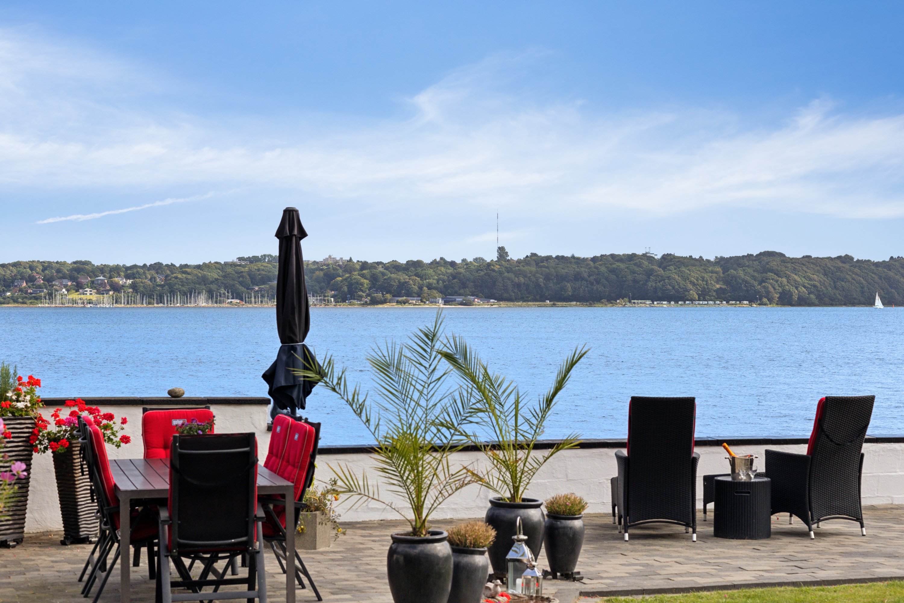 Fremhævet terrasse billede i fuldskærmstilstand. Billede af Molevej 29, Kollund, 6340 Kruså