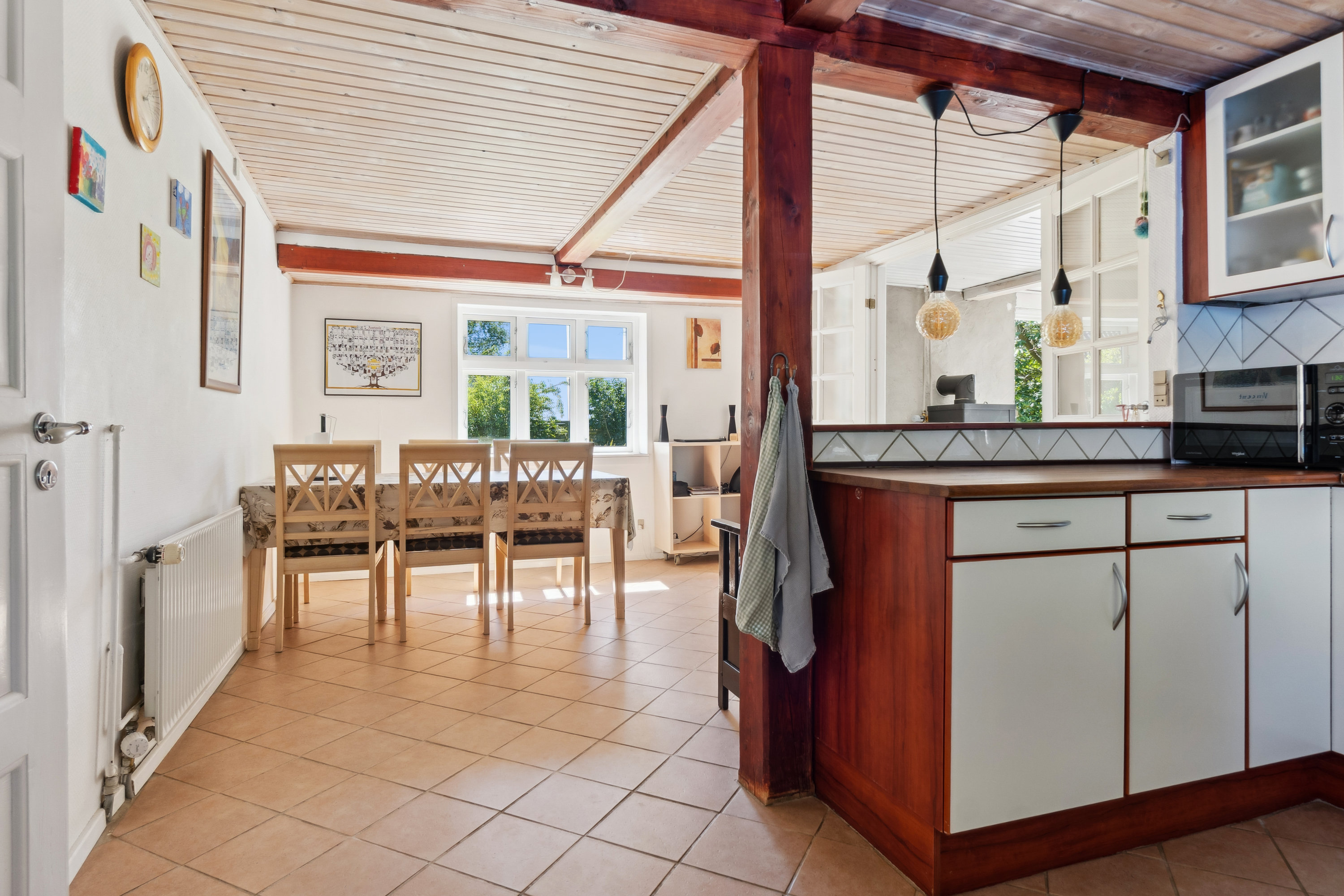 Fremhævet køkken billede i fuldskærmstilstand. Billede af Kragerupgårdsvej 11, Tjørnelunde, 4270 Høng