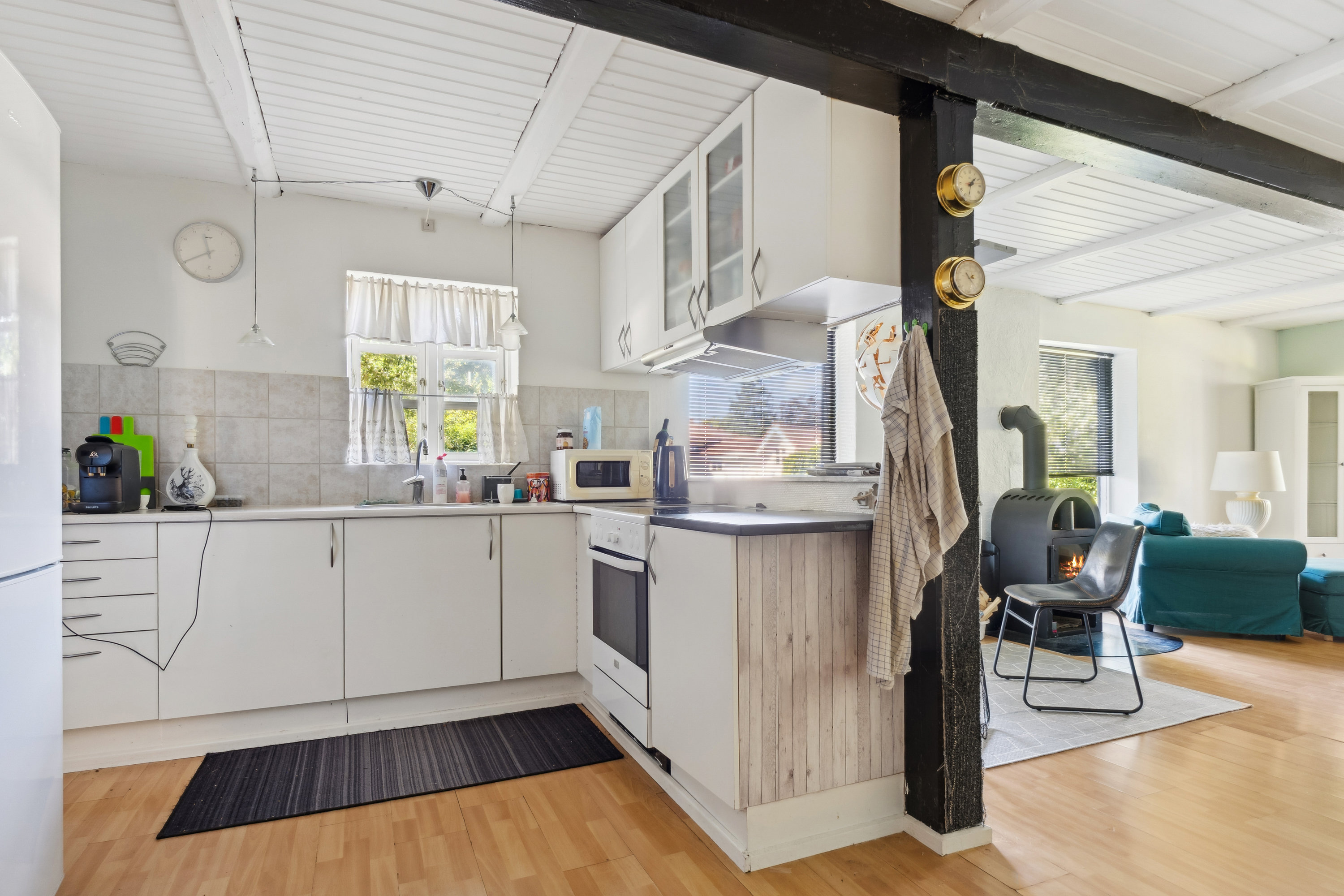 Fremhævet køkken billede i fuldskærmstilstand. Billede af Kragerupgårdsvej 11, Tjørnelunde, 4270 Høng