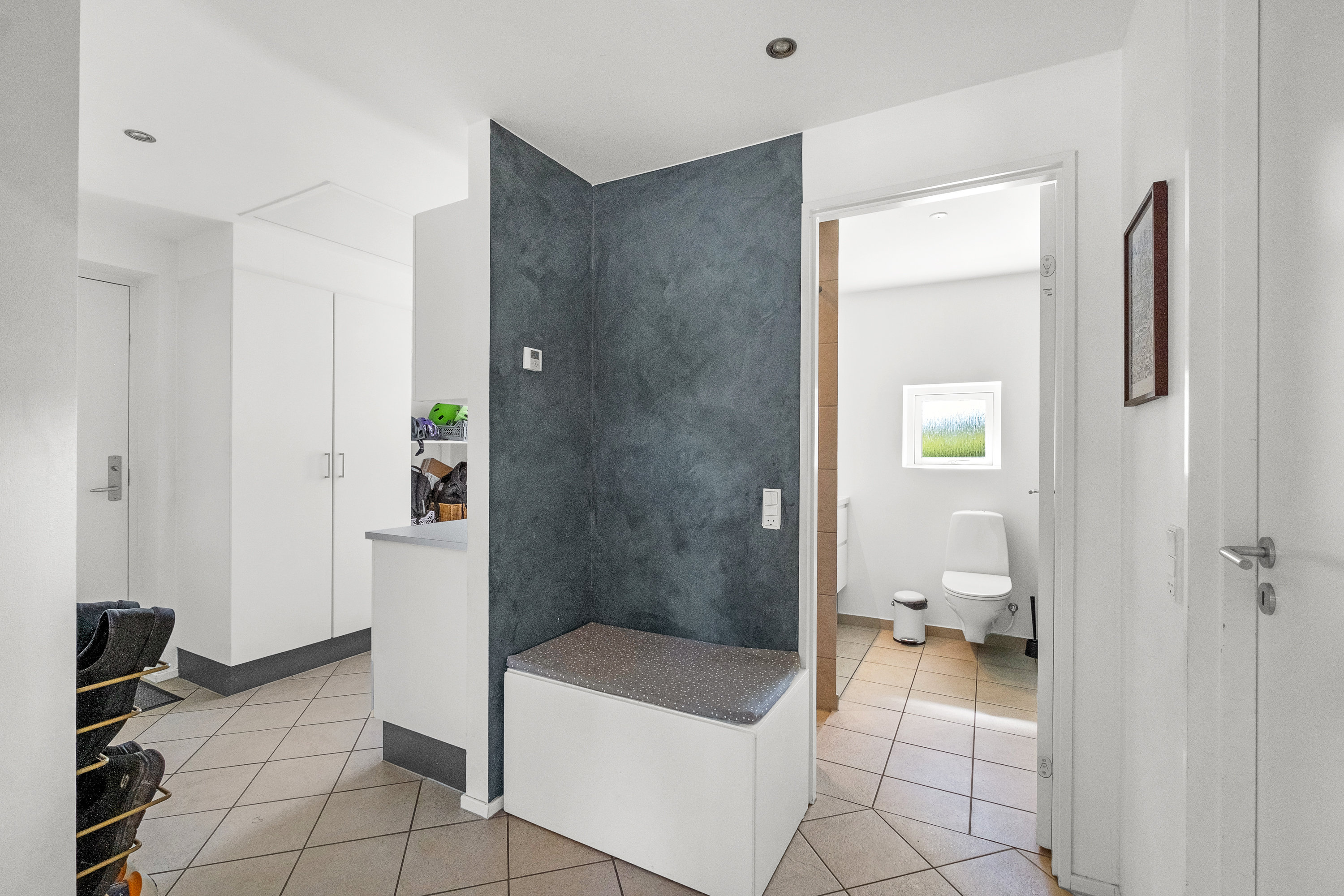 Fremhævet gang billede i fuldskærmstilstand. Billede af Hybenhaven 4, 8520 Lystrup