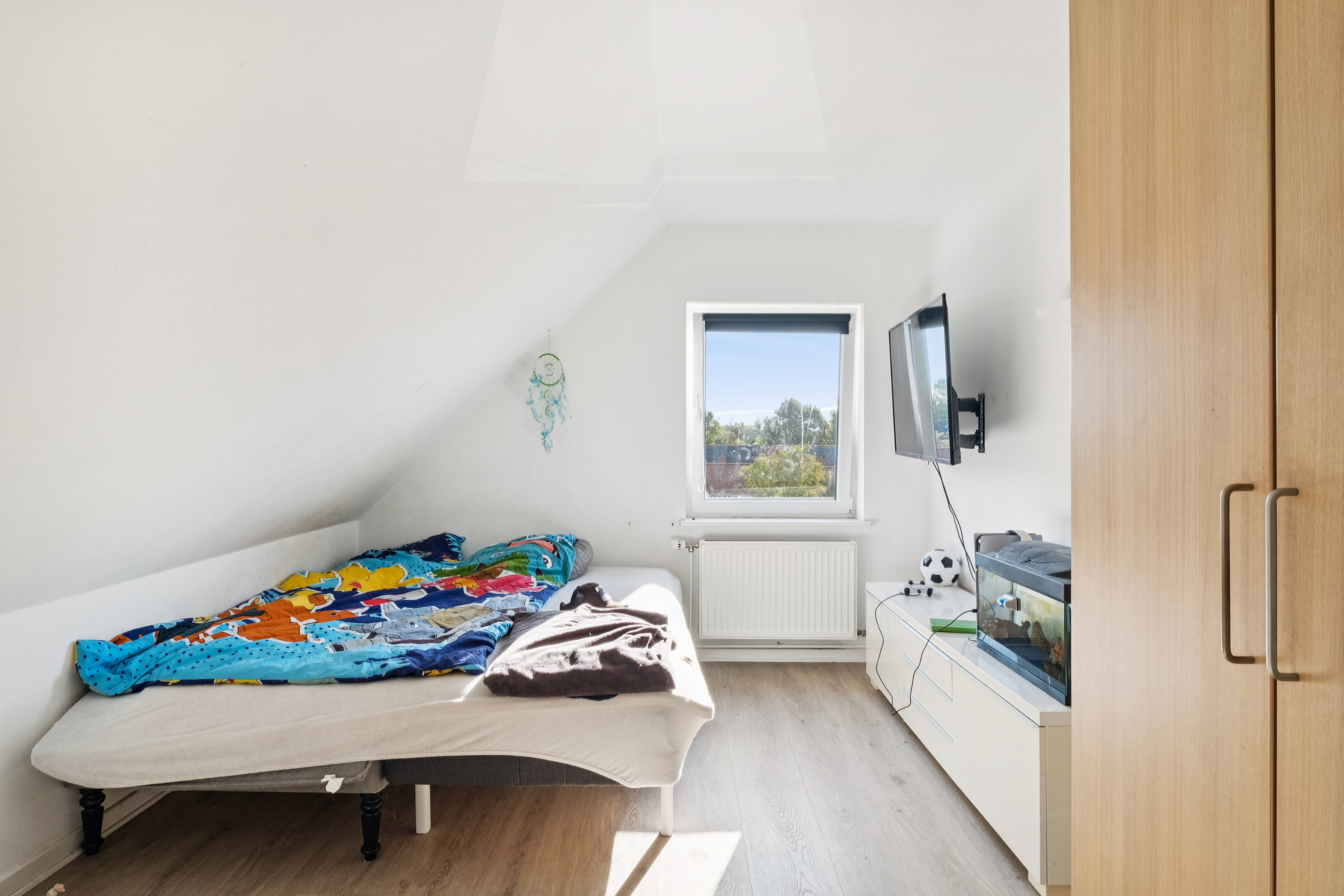 Fremhævet værelse billede i fuldskærmstilstand. Billede af Nøvlingvej 144A, 9260 Gistrup