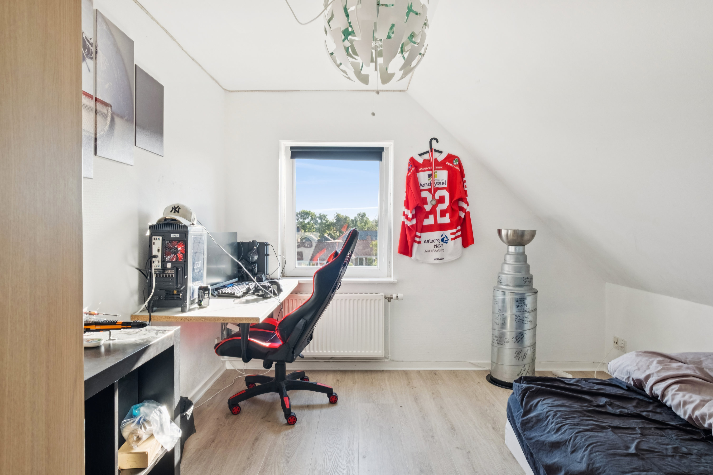 Fremhævet værelse billede i fuldskærmstilstand. Billede af Nøvlingvej 144A, 9260 Gistrup