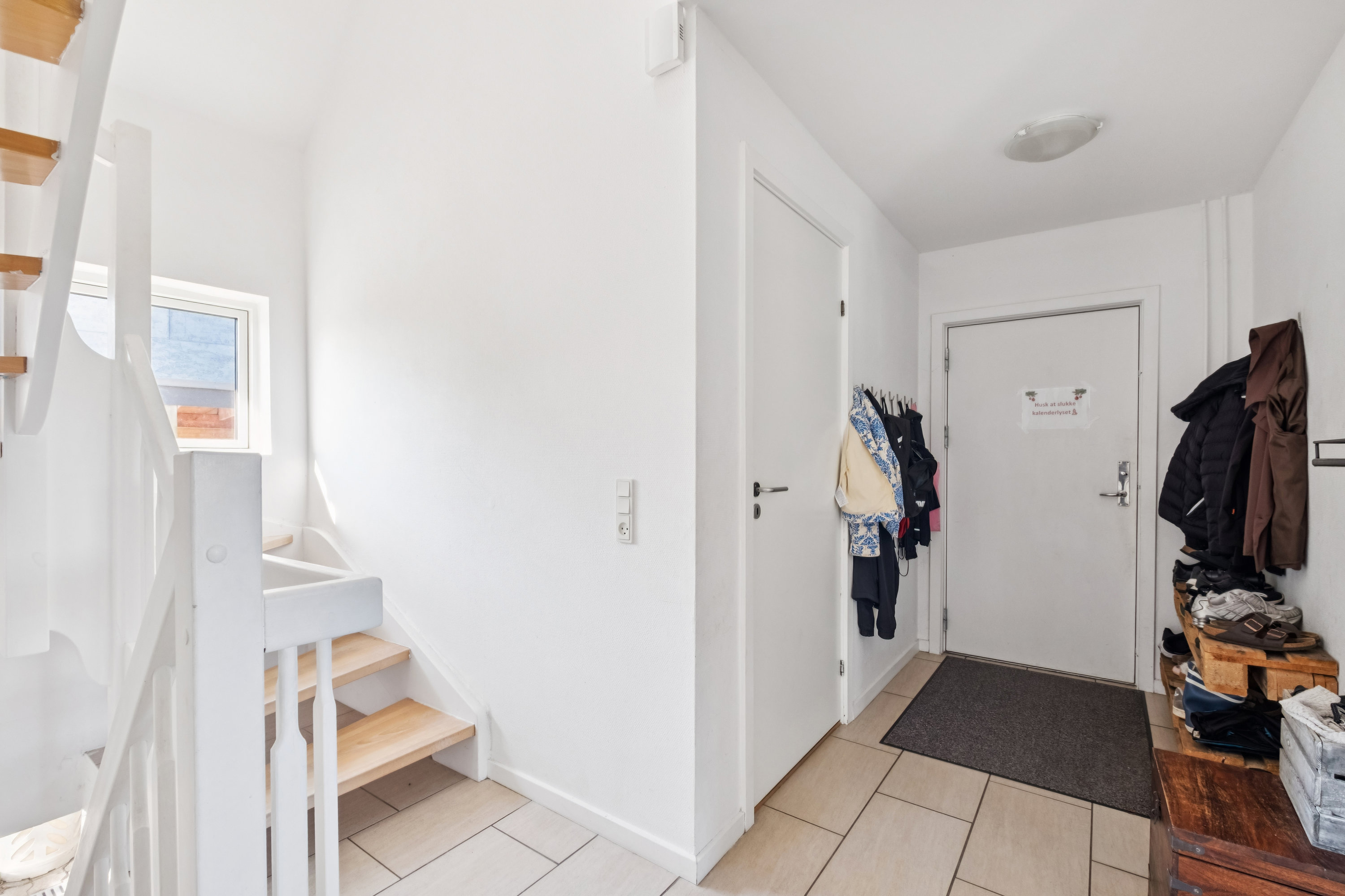 Fremhævet trappe billede i fuldskærmstilstand. Billede af Nøvlingvej 144A, 9260 Gistrup